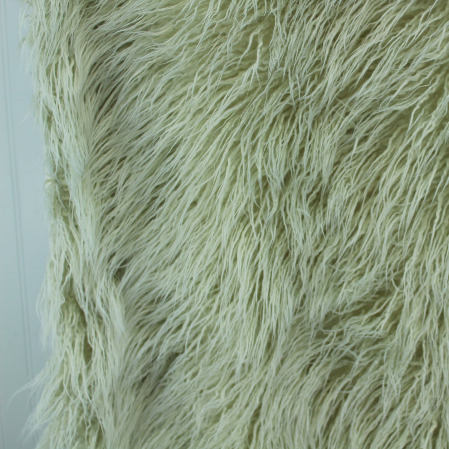 Faux Fur Rug Off White Long Nap Washable Huntington Home 49" X 62" close view of long nap