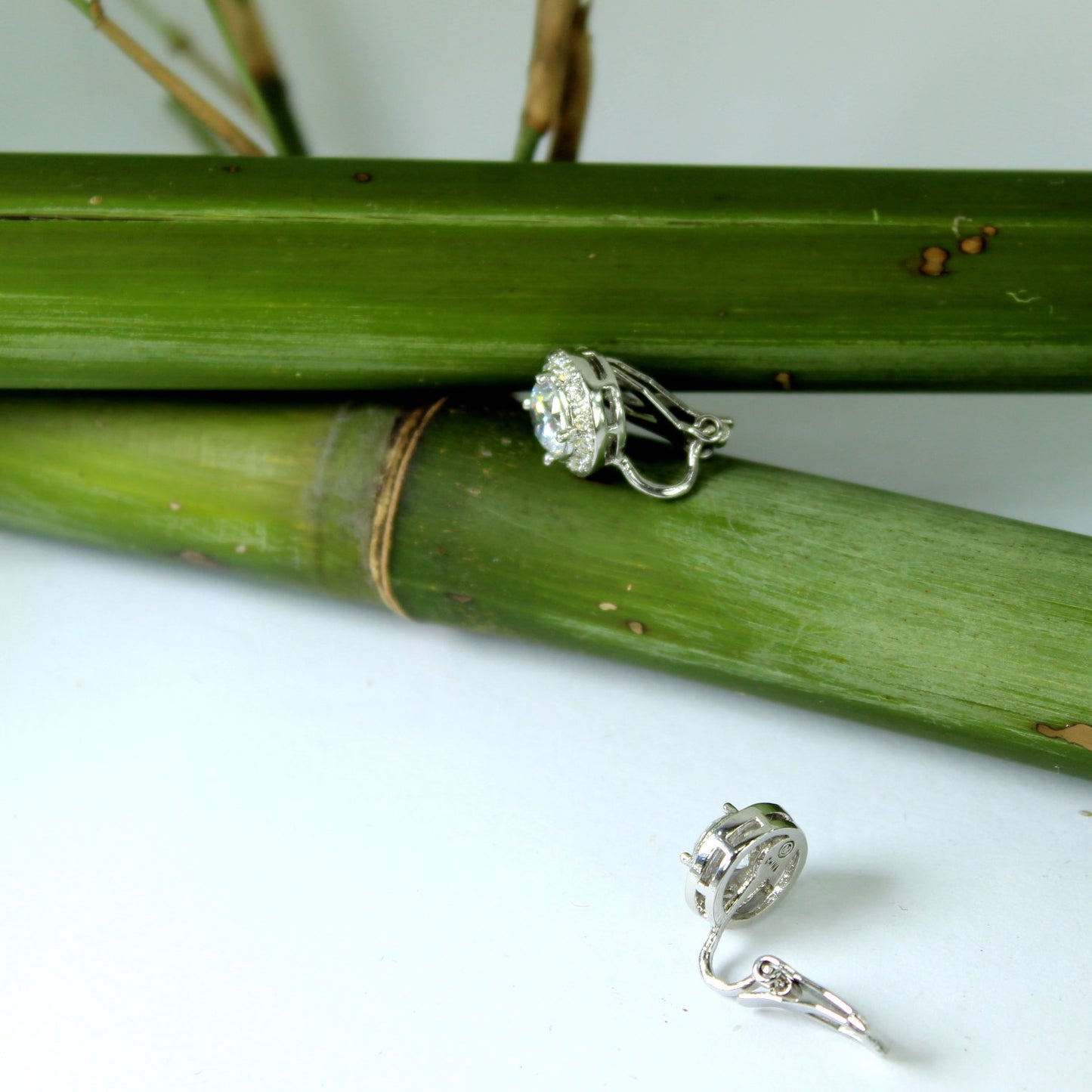 Crystal Earrings Sparkling Clips Silver Signed Circle N small crystal frame