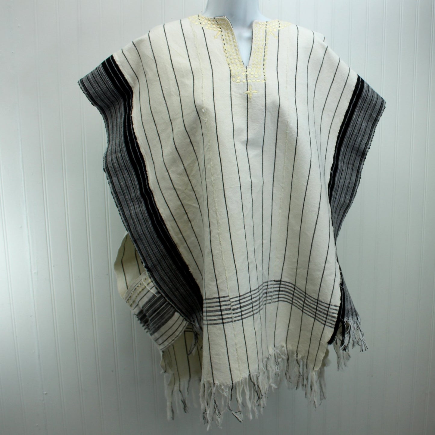 Vintage Mexican Farmers Serape Vest Woven Heavy Cotton Embroidery front view showing panels and pockets