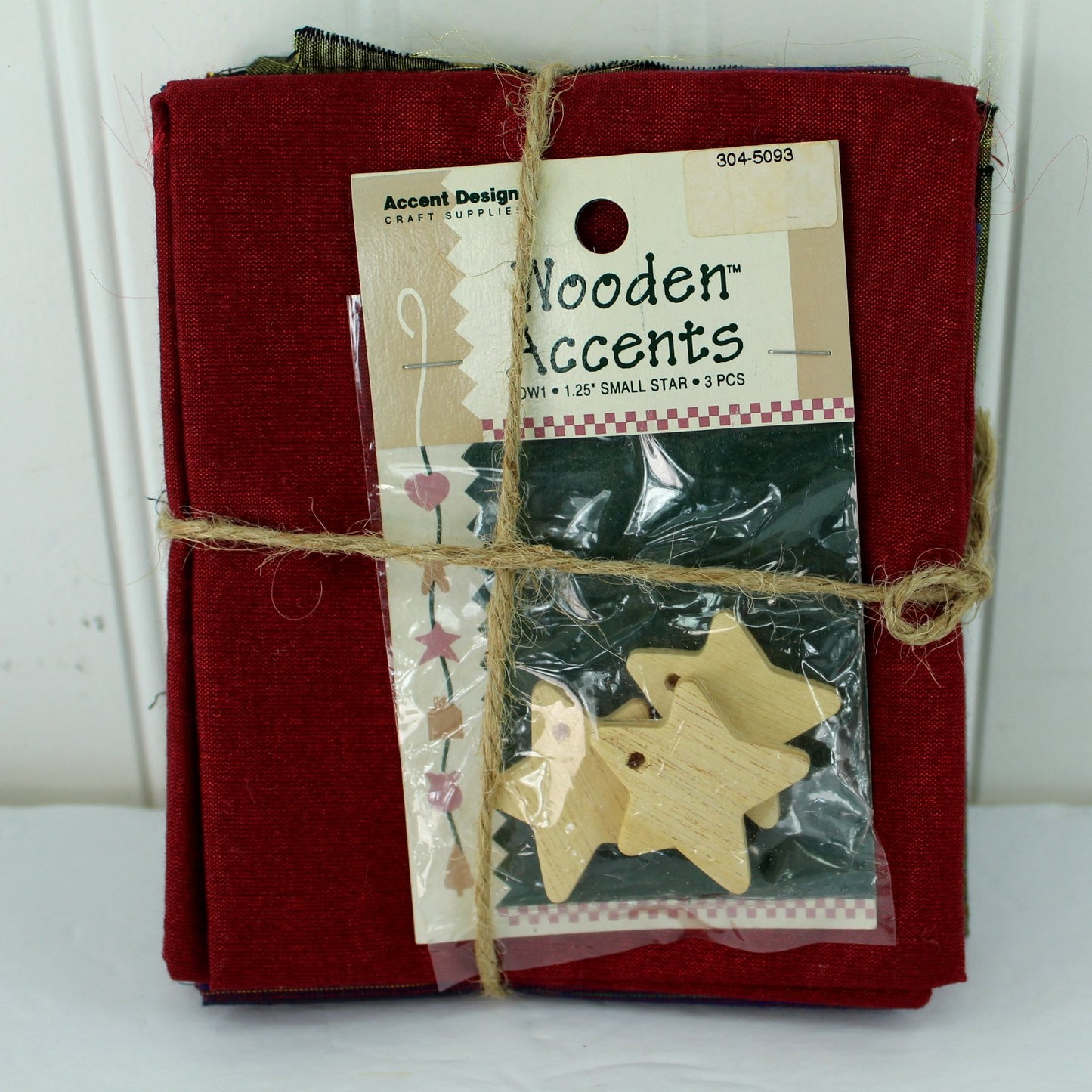 Craft Supply Wooden Accents Kit Marilyn Gossett Stars Metallic Quilt Fabric