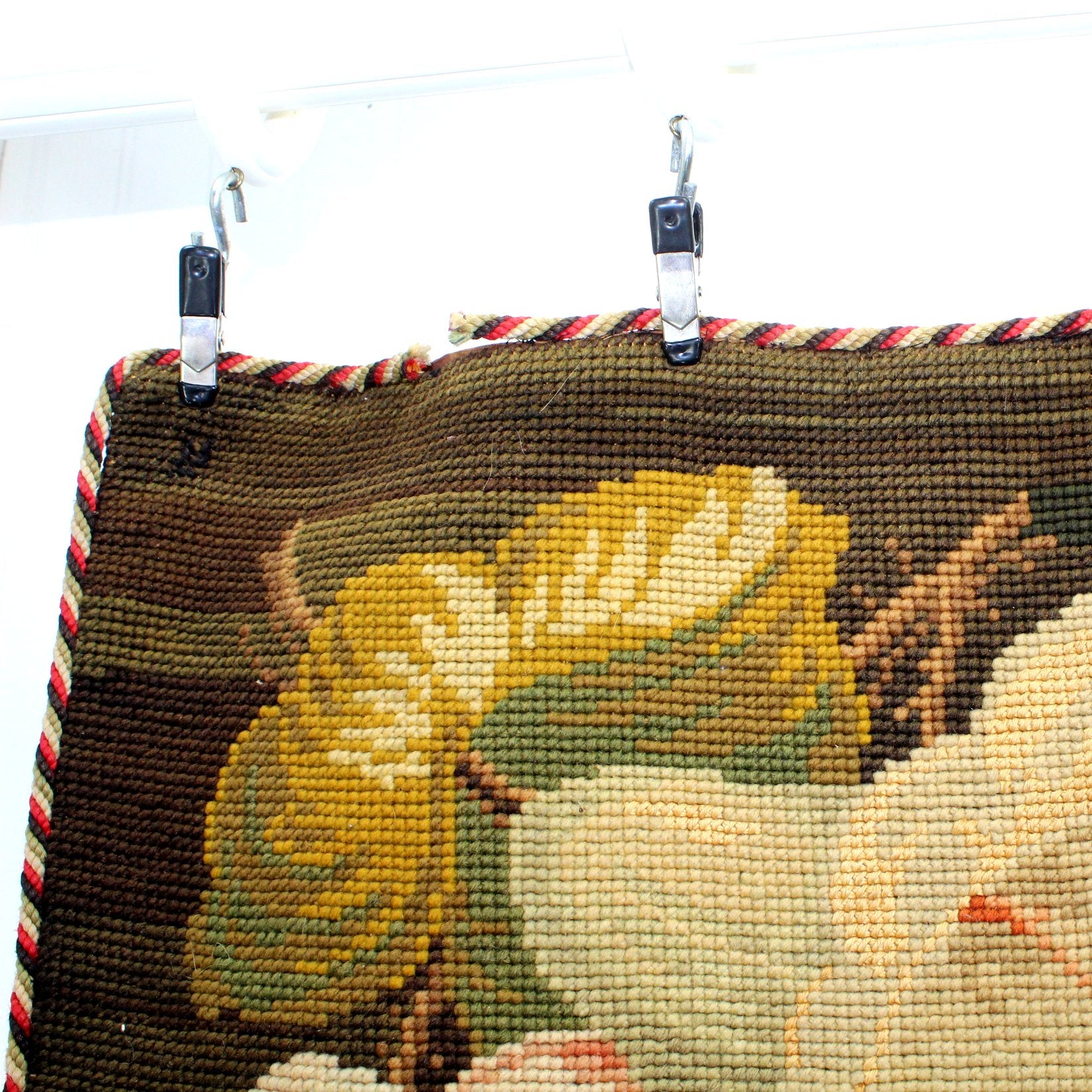 Heavy Wool Needlepoint Large Rug Bed Wall Rings Huge Florals Boho Gypsy Victorian loose cord 