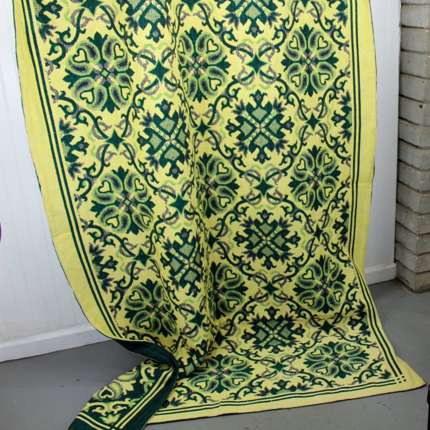 Bright Rug Bed Throw Blanket Cover Yellow Greens Teal Make a Room Item lighter side of rug