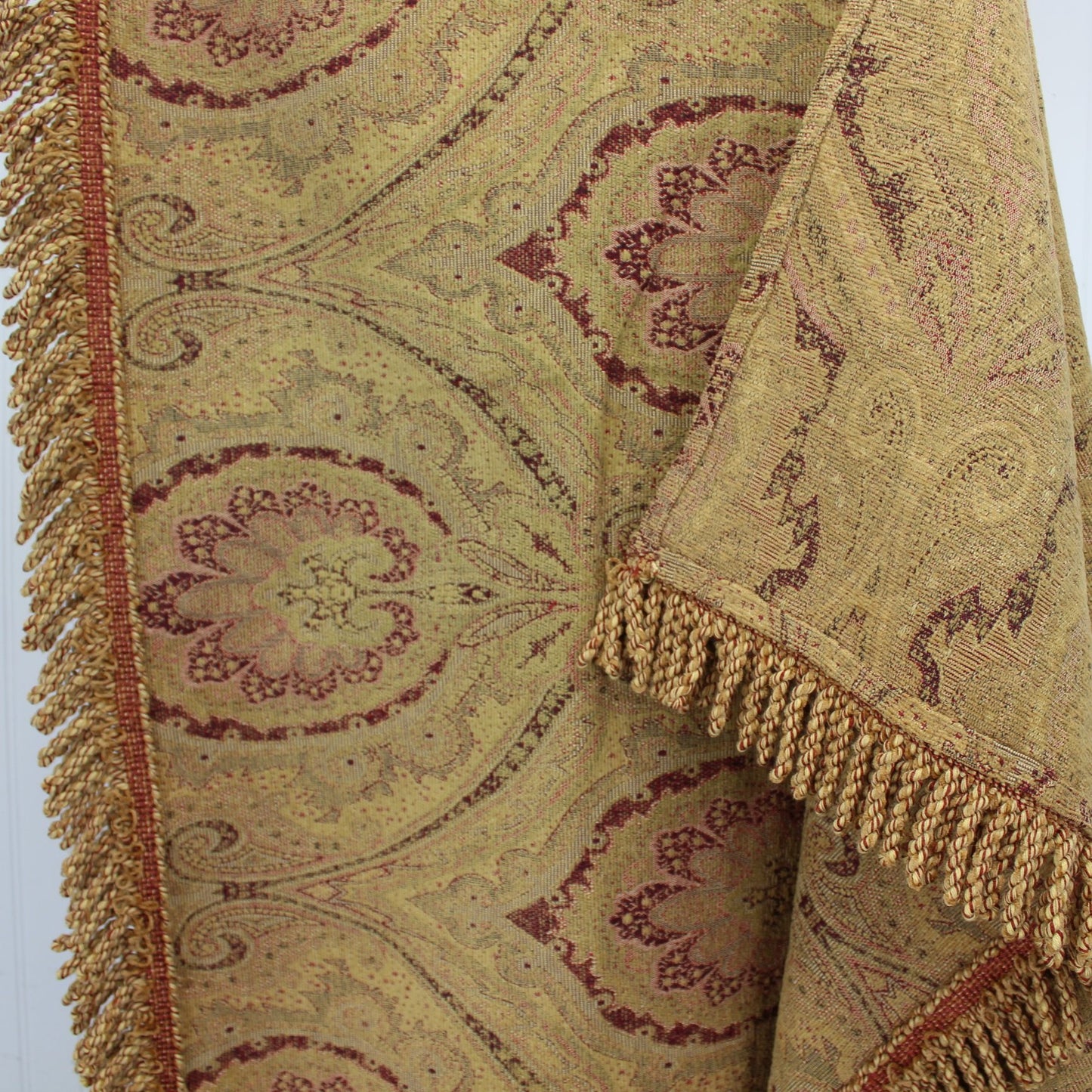 Tapestry Look Rug Bed Throw Wall Hanging Tan Cranberry Heavy Fringe Ends showing reverse side