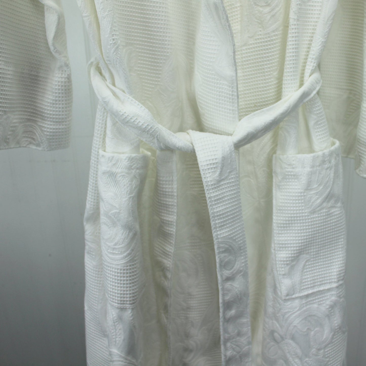 Espalma Brazil Spa Bath Robe White Cotton Embossed Design One Size pocket area