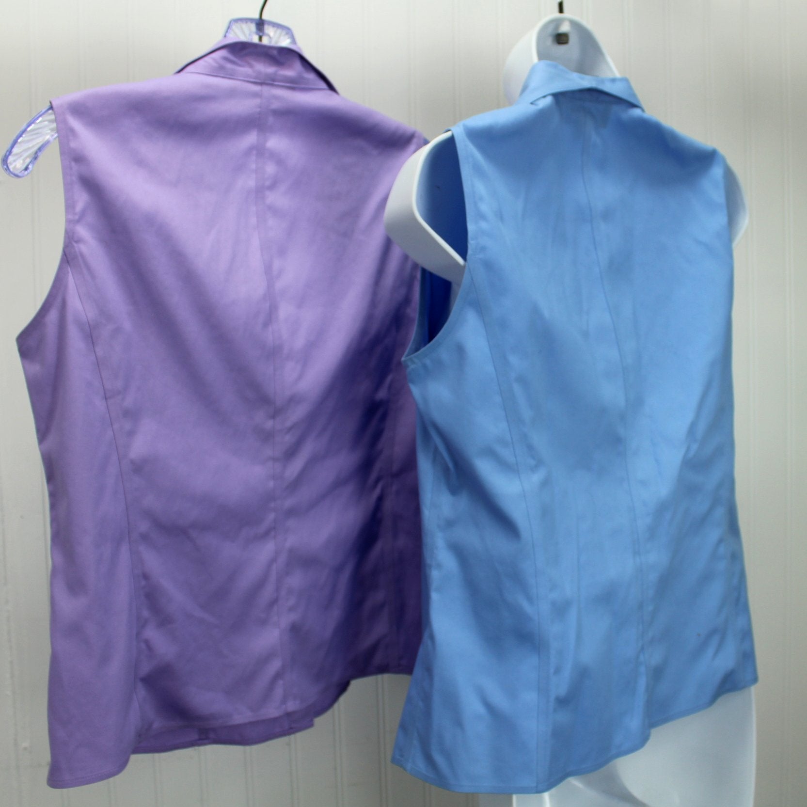 Jones NY 2 Classic Sleeveless Blouses Lavender Blue Appear Unworn Size 4 back view