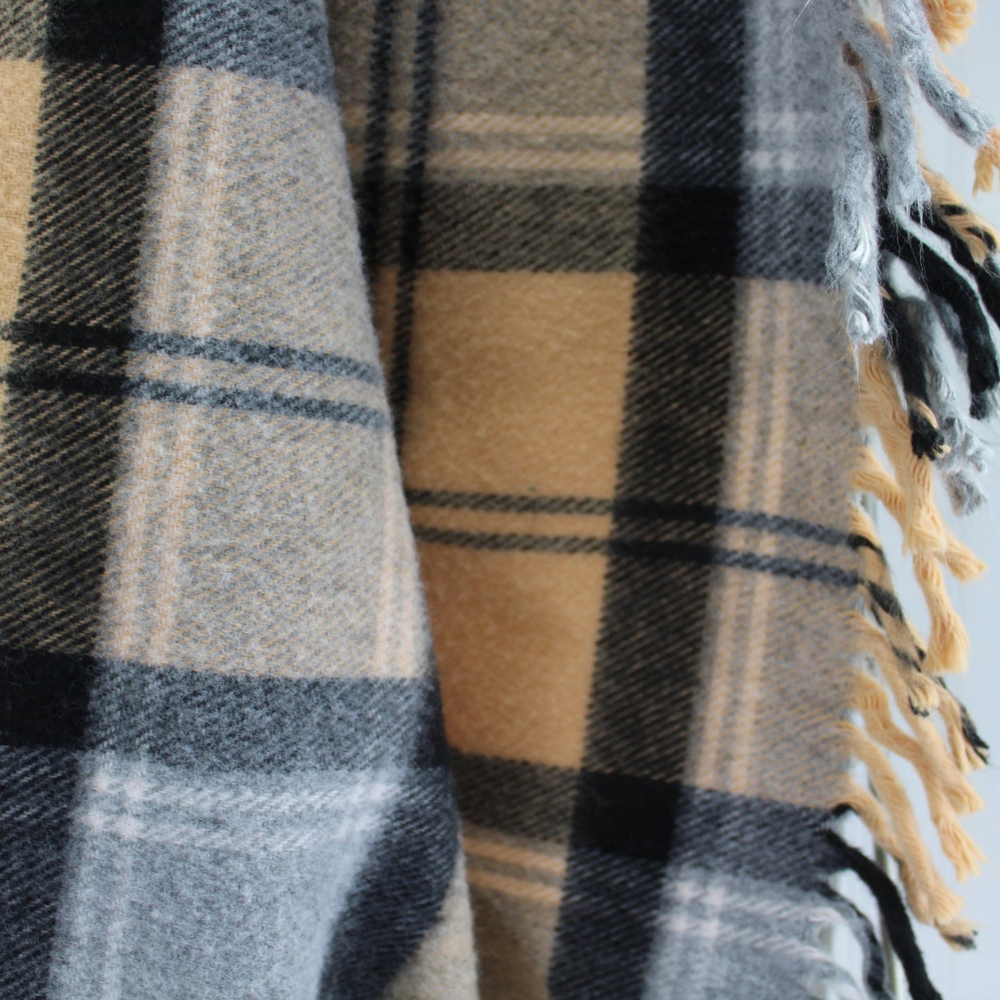 Faribo Acrylic Throw  Caramel Grey Black White Plaid - 53" X 40" +3" Fringe closeup nice colors