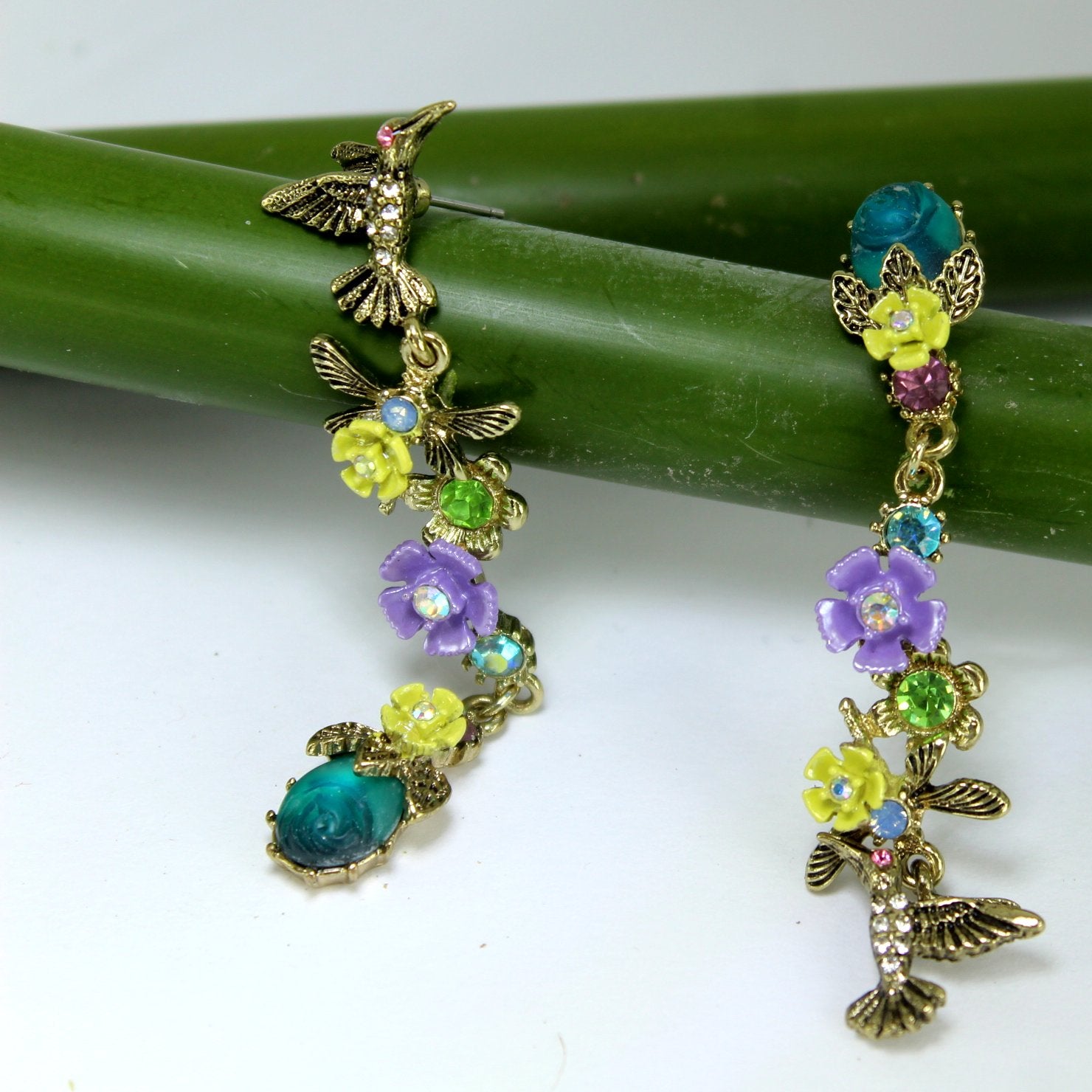 Betsey Johnson Spring Ahead Earrings Long Dangle Hummingbird Floral Retired reverse design