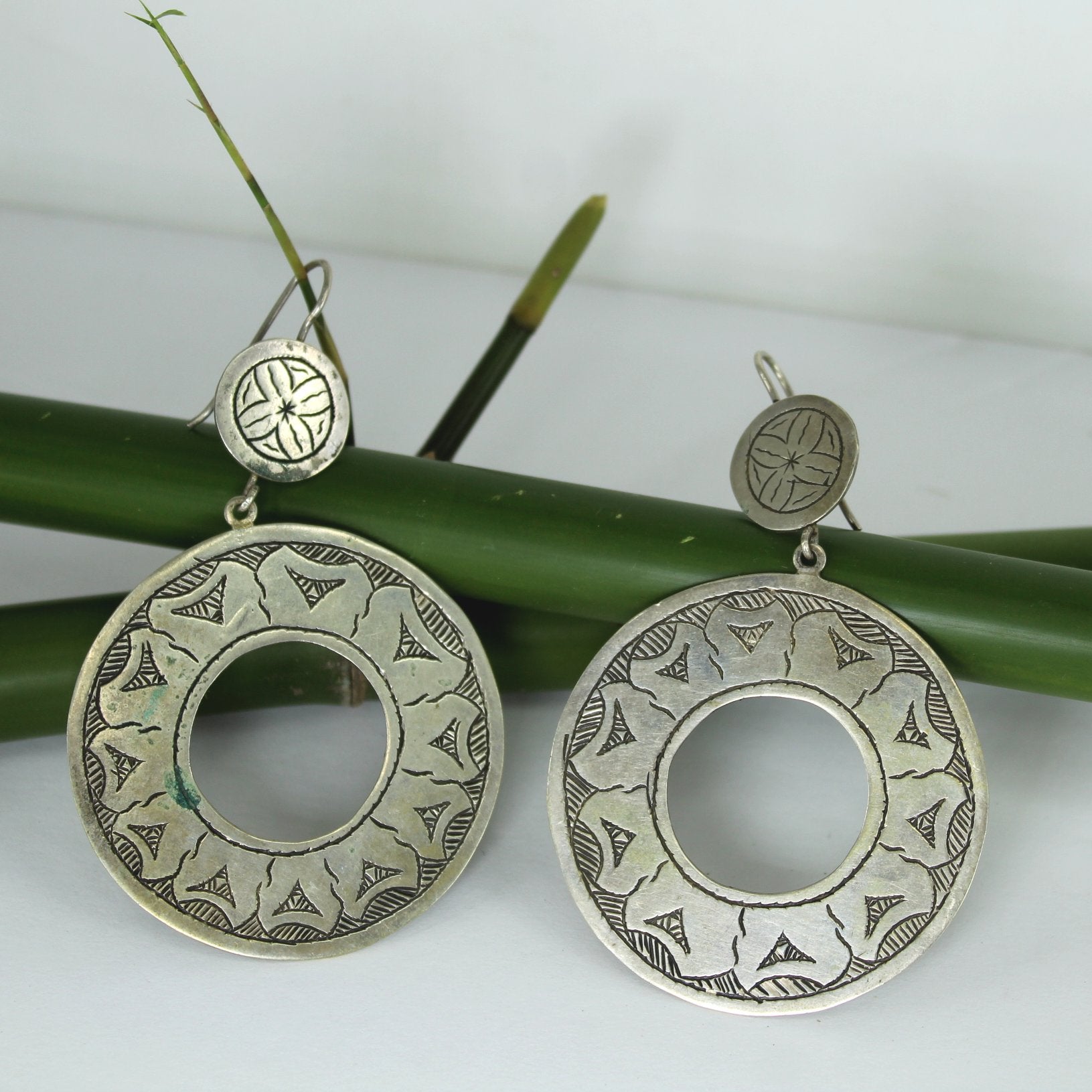 Vintage African Tribal Earrings Dangle Metal Large Etched Circles Handsome