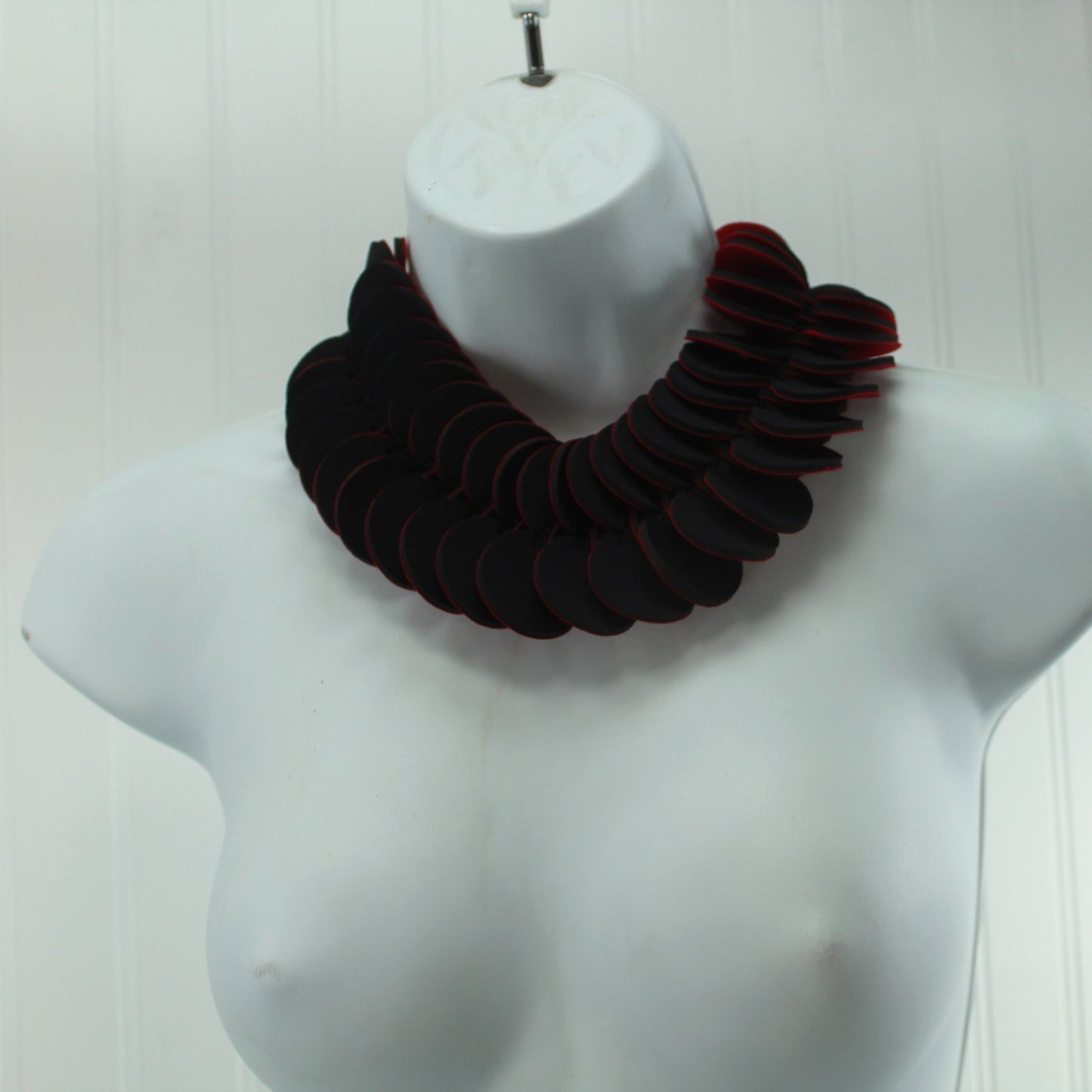 Red Black Disks Neoprene Wetsuit Artisan Collar Necklace Reverses Early 2000s reverse side