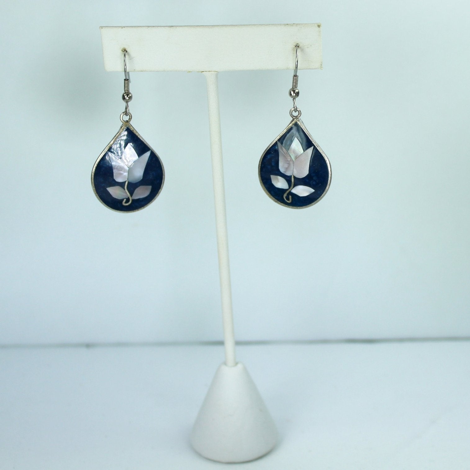 Earrings Mother of Pearl Tulips Blue Enamel Alpaca Silver Mexico look on the ear view