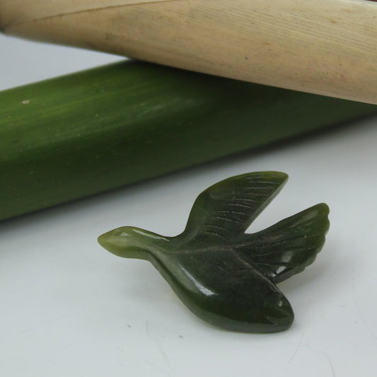 Vintage Jade Pin Brooch Bird in Flight Hand Made Simple Lovely