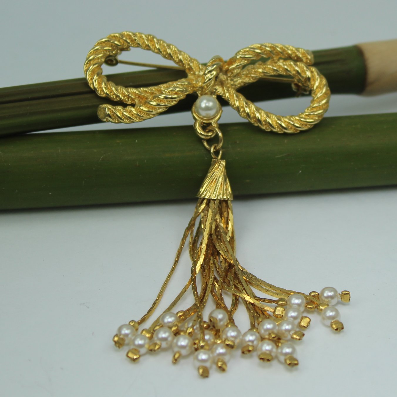 Gold Bow Pin Pearl Long Chain Tassel Designer Quality