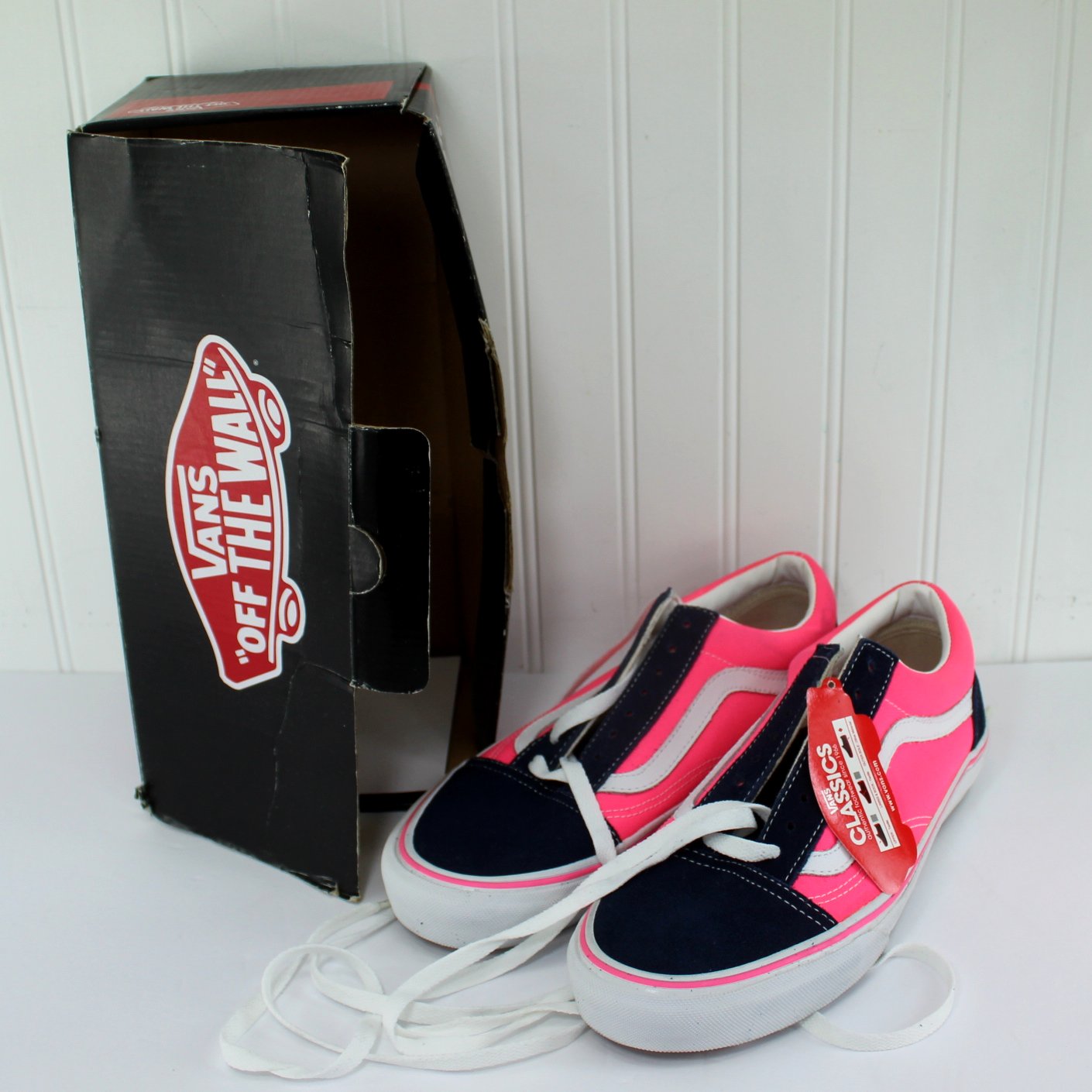 Vans Vintage Old Skool Shoes Off Wall NIB Dress Blues Neon Pink Unisex 7.0 8.5 blue suede