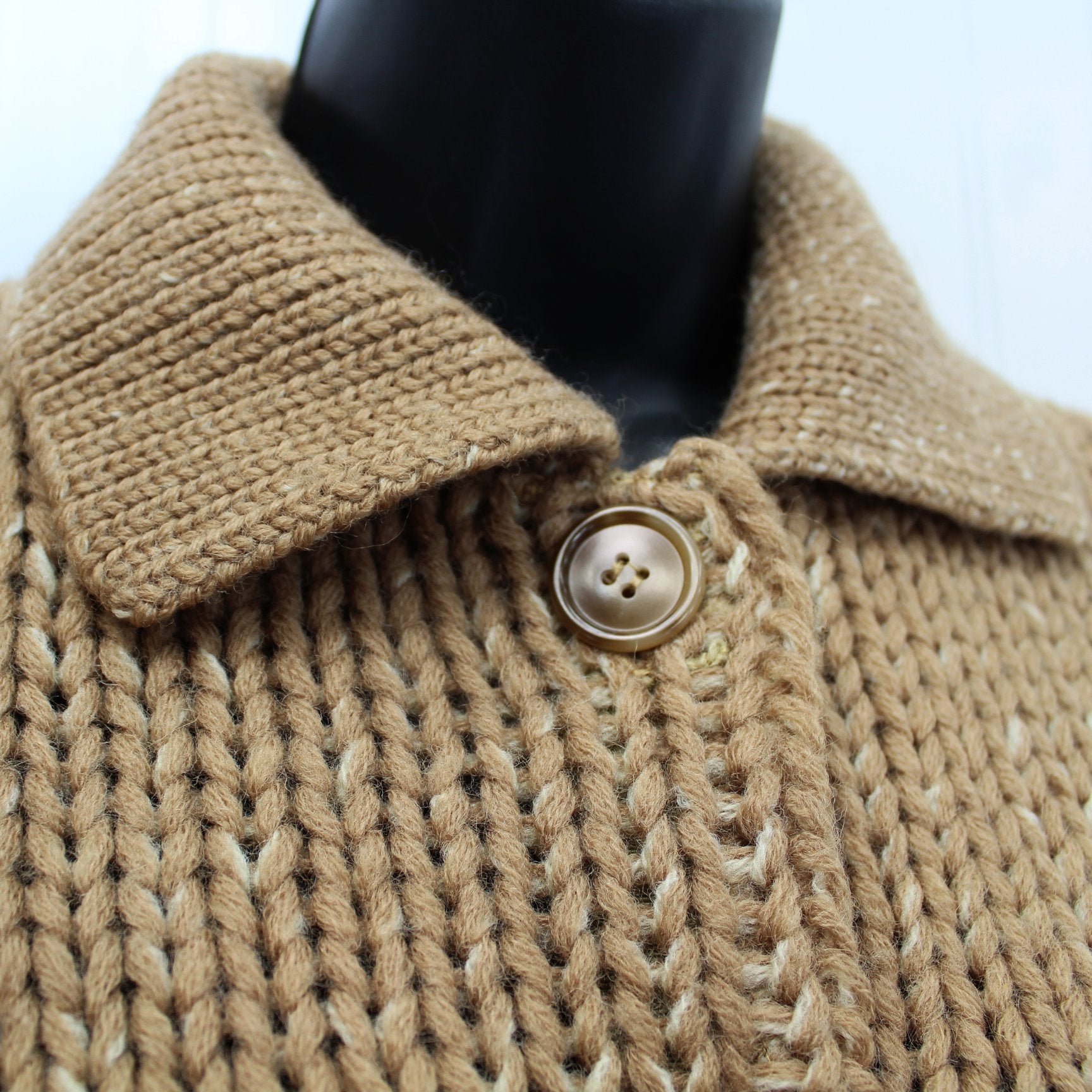 MCM Epic Evan Picone Wool Variegated Beige Wool Sweater closeup detail