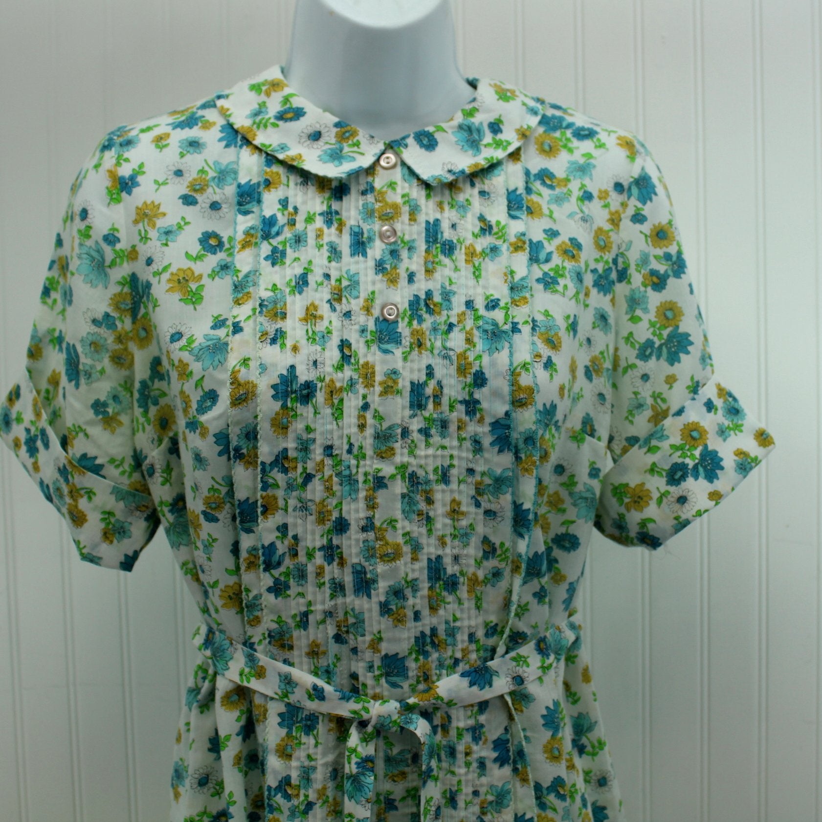 Vintage Sears Roebuck Granny Cottage House Dress Floral Perma-Prest front detail