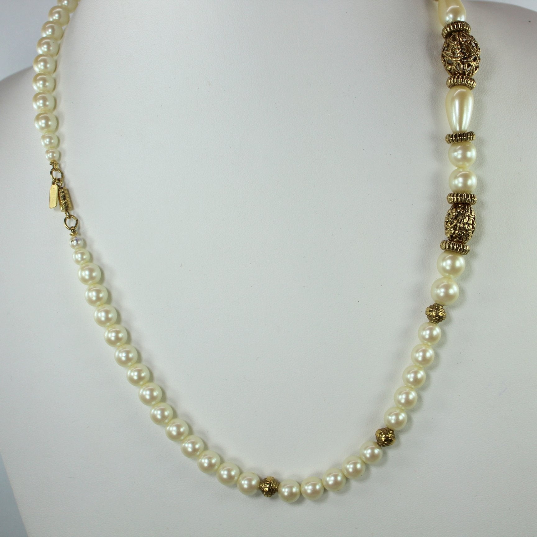 Classic But Bettter 1928 Brand Necklace Goldtone Filigree Pearls 24" closure tag view