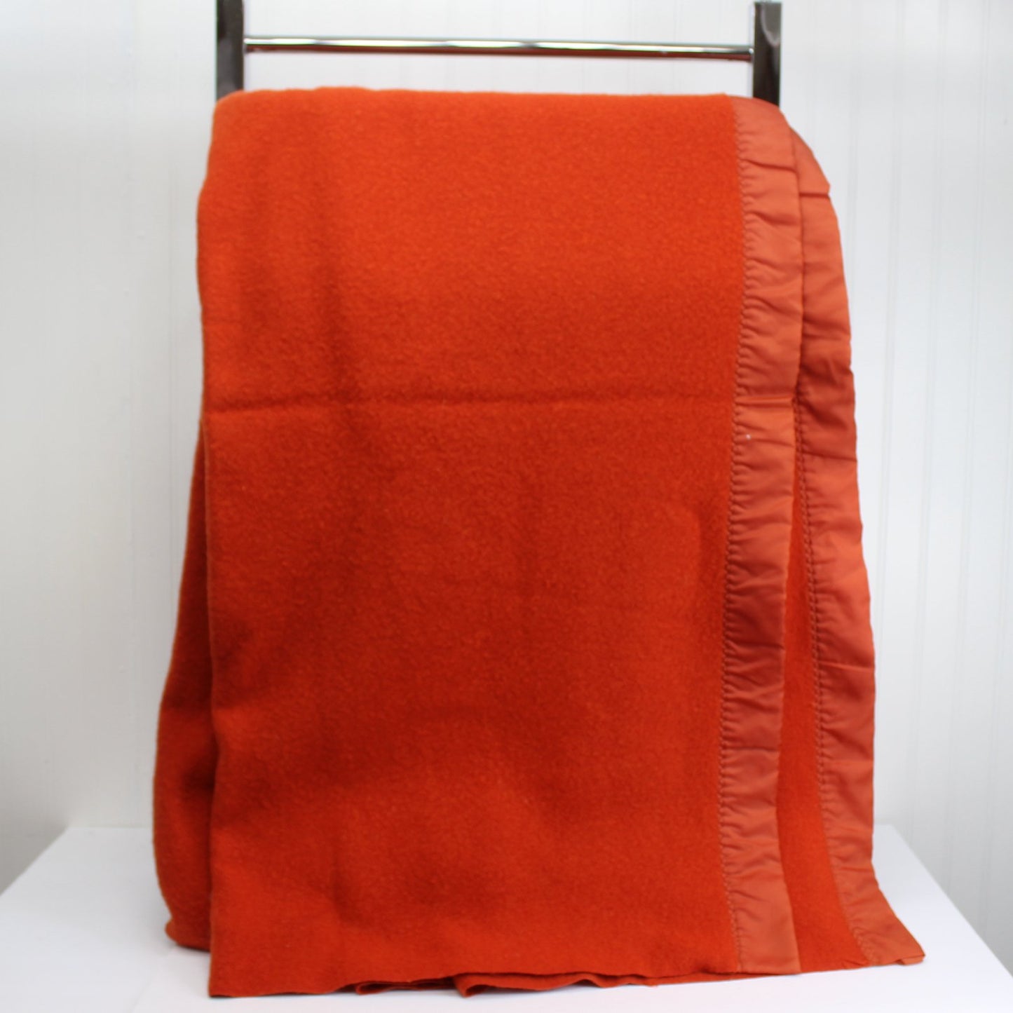 Faribault Faribo Washable Wool Poly Blanket Pumpkin Orange Sienna 84" X 90" vertical view