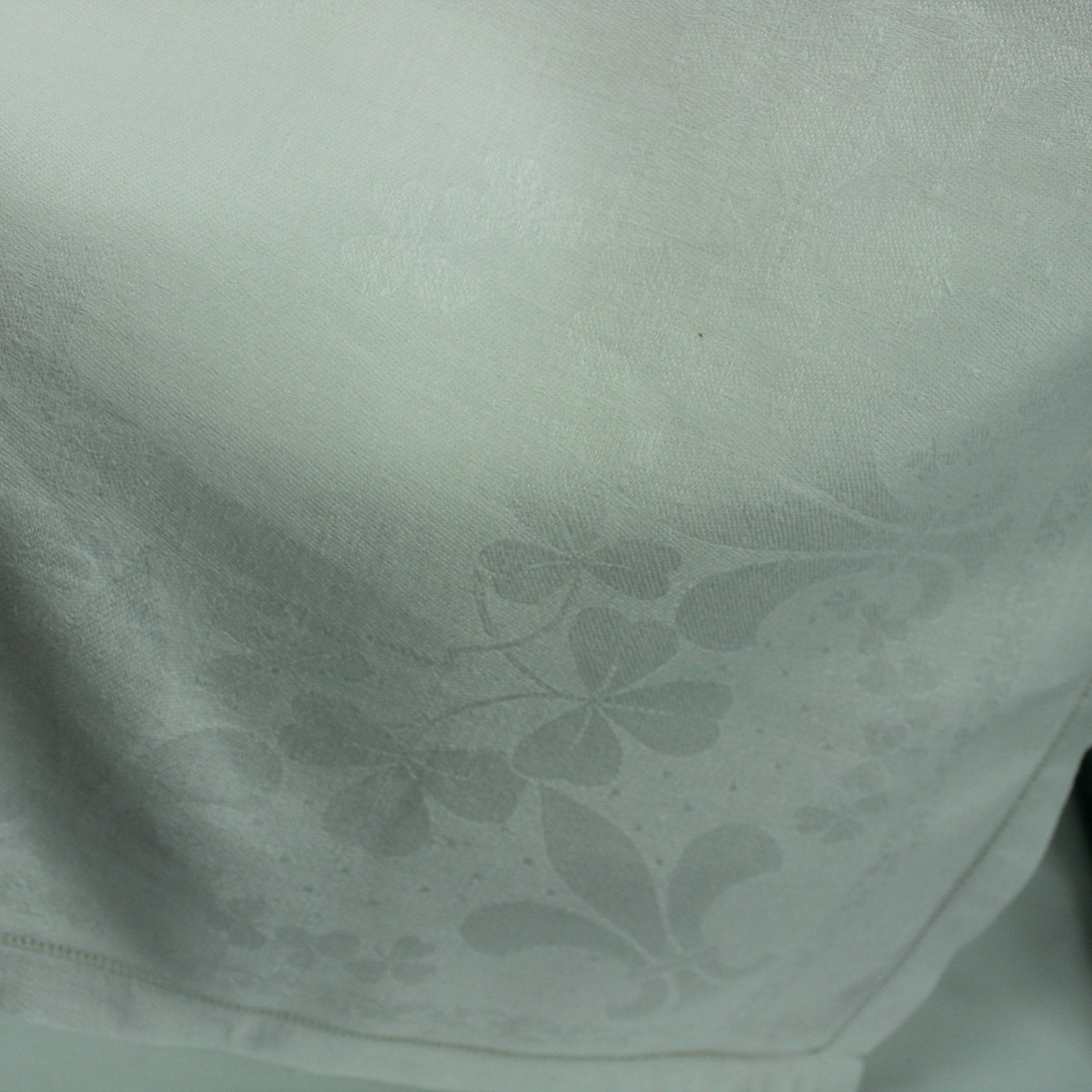 Heavy White Cotton Damask Tablecloth Fleur de Lis and Clover Design 55" X 66 closeup subtle design