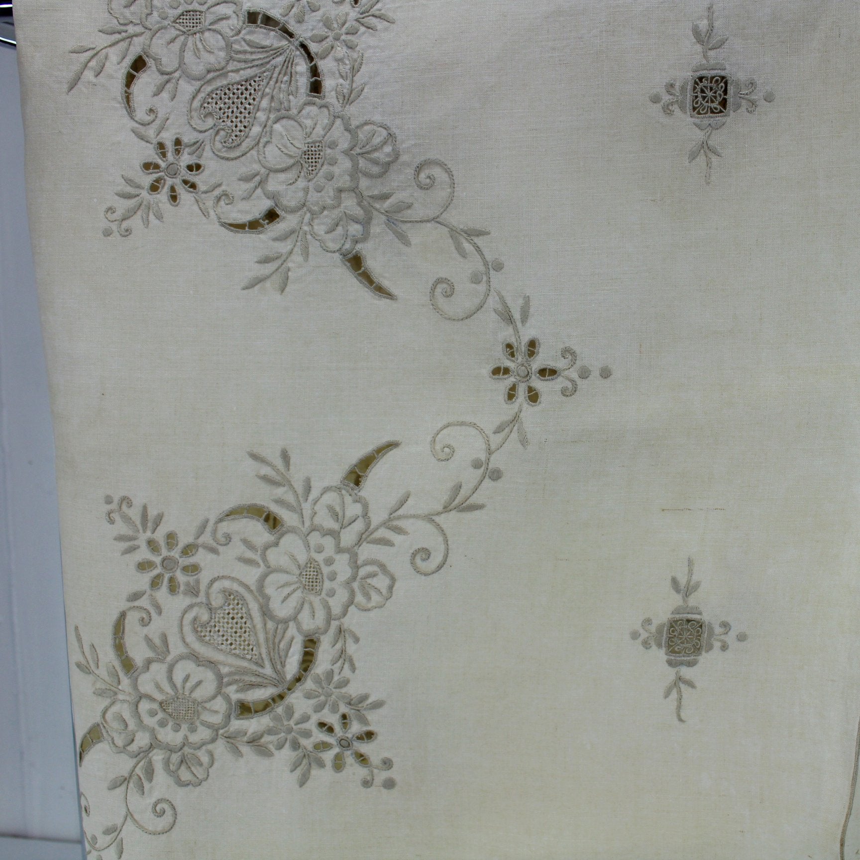 Natural Color Small Tablecloth Linen Embroidered Scallop Edge Open Lattice Work closeup designs