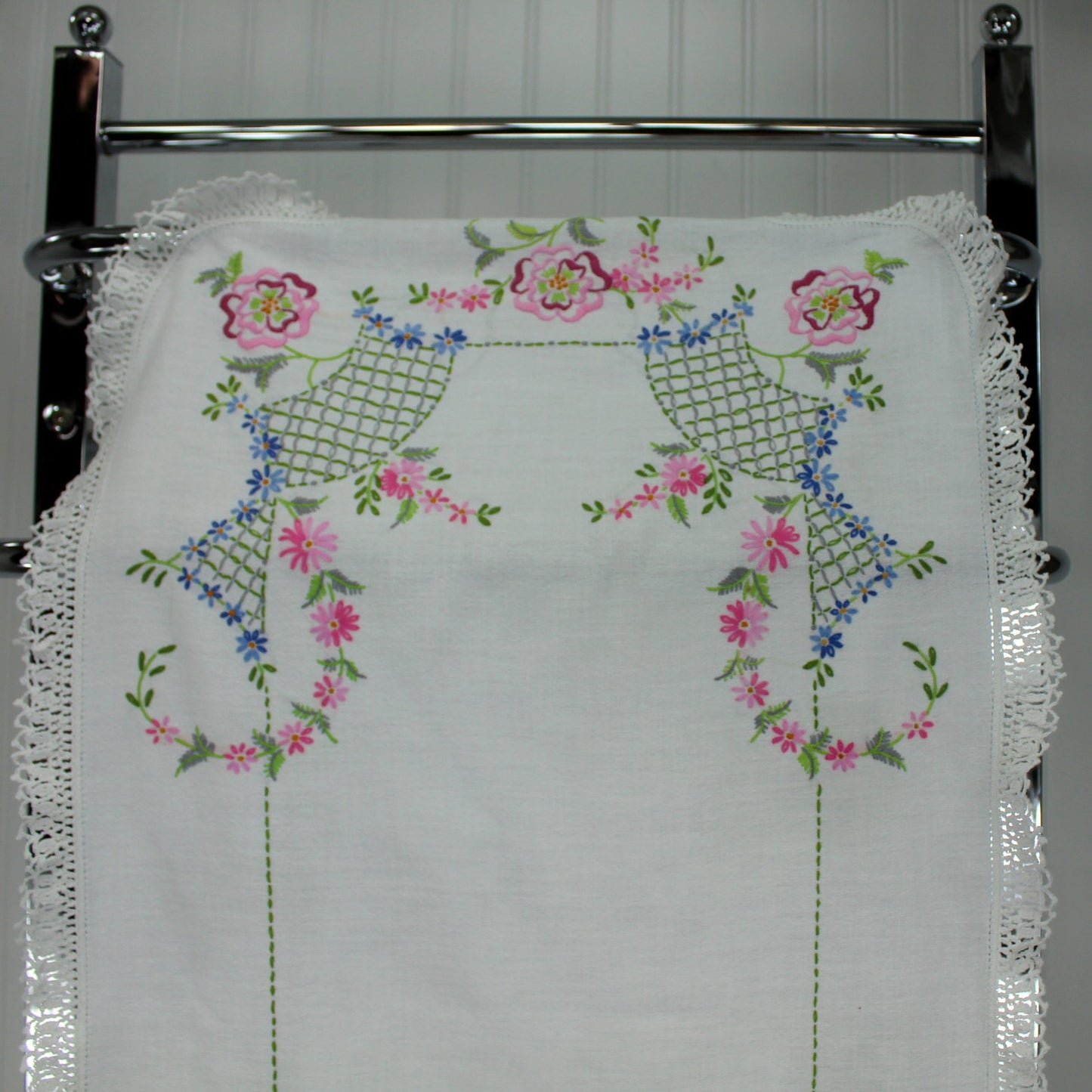 Lace Embroidery Table Runner Shawl White Heavy Cotton Pastel Hand Work close design