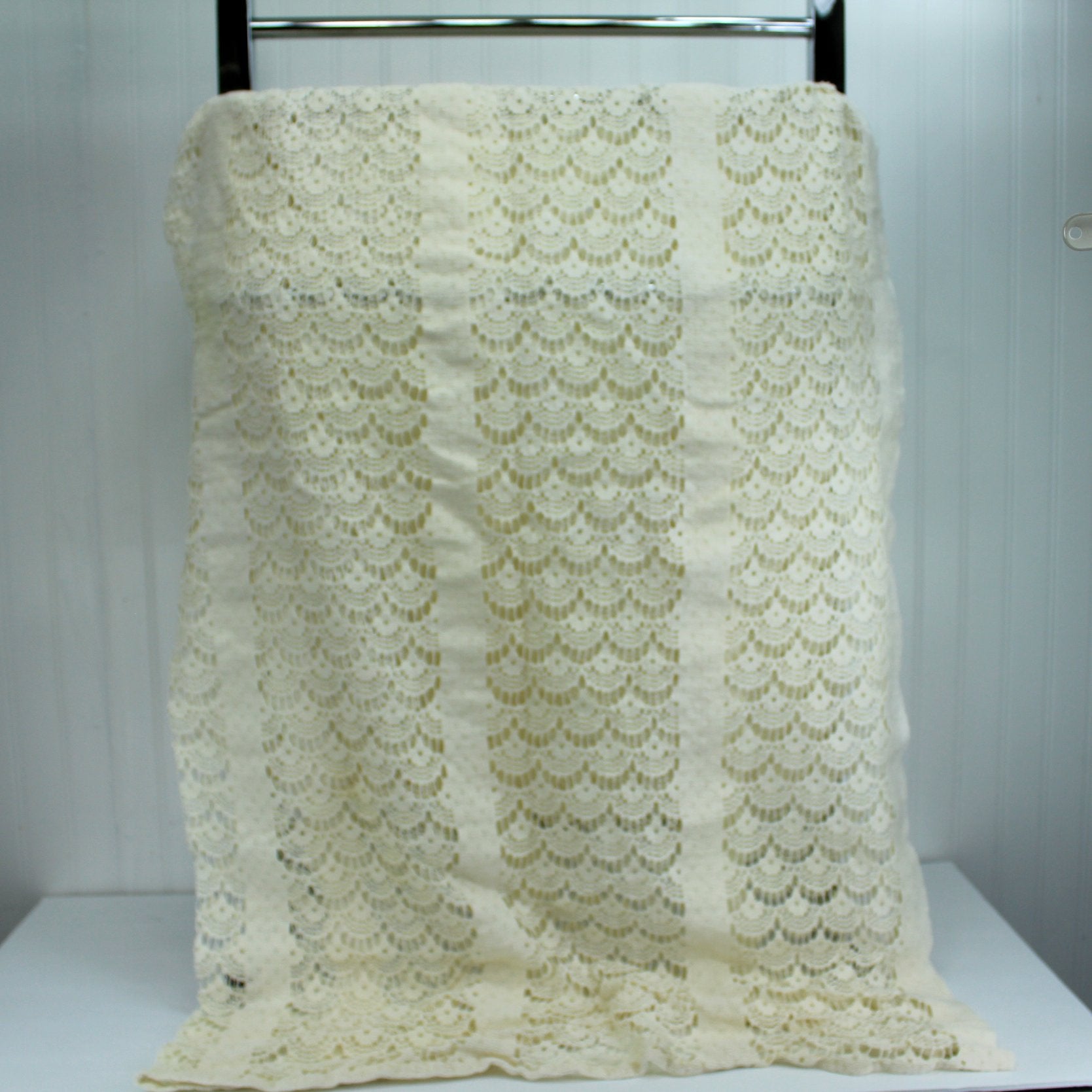 Cotton Blend Ivory Lace Tablecloth EZ Care 57" X 60" design view of cloth