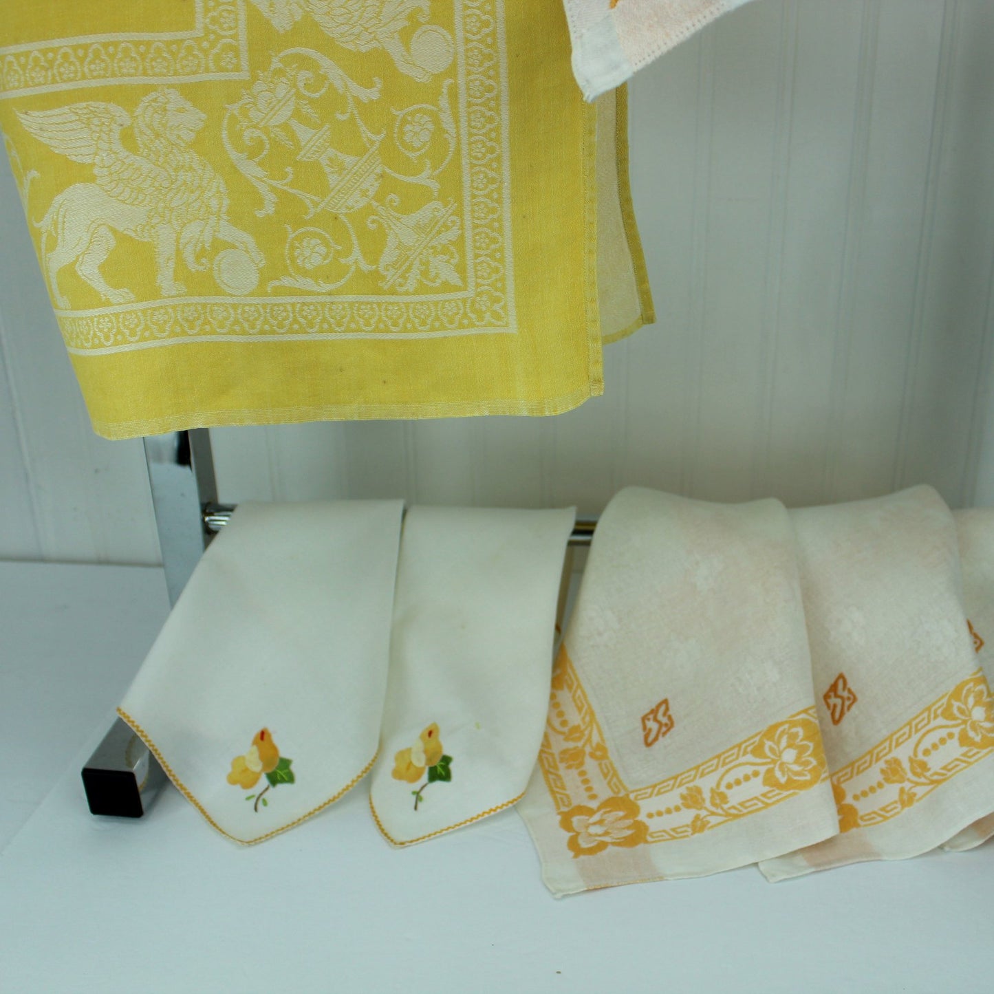 Collection Vintage Linens Yellow Theme Napkins Embroidery Applique - Use DIY Crafts closeup other