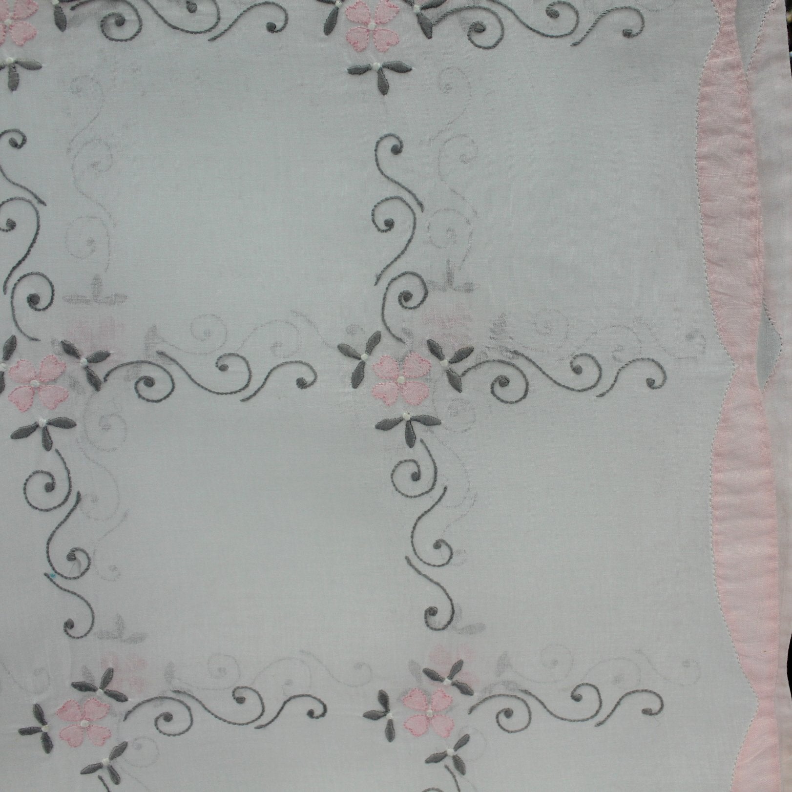 Elegant Small White Organdy Table Cloth Embroidery Pink Flower Applique Metal Label "I" close squares design