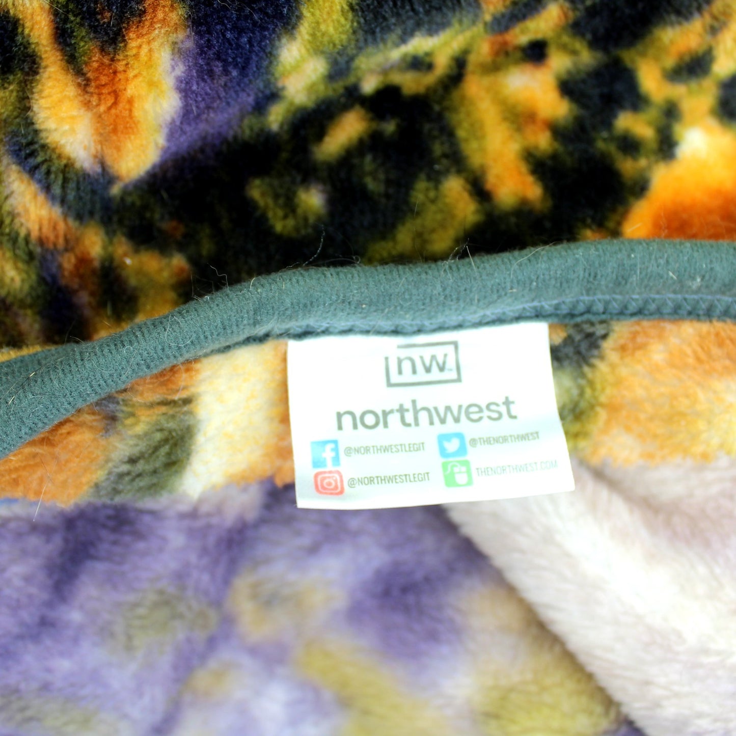 Northwest Polyester Plush Throw Blanket Wolf Variant 2 orig tag NW