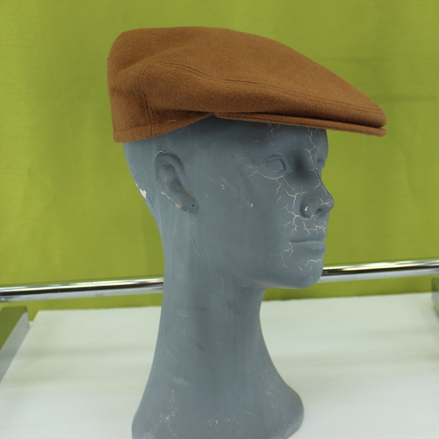 Cavanagh Cap Driver Newsboy Snap Brim Ear Cover Italy Camel 70% Wool 30% Nylon XL