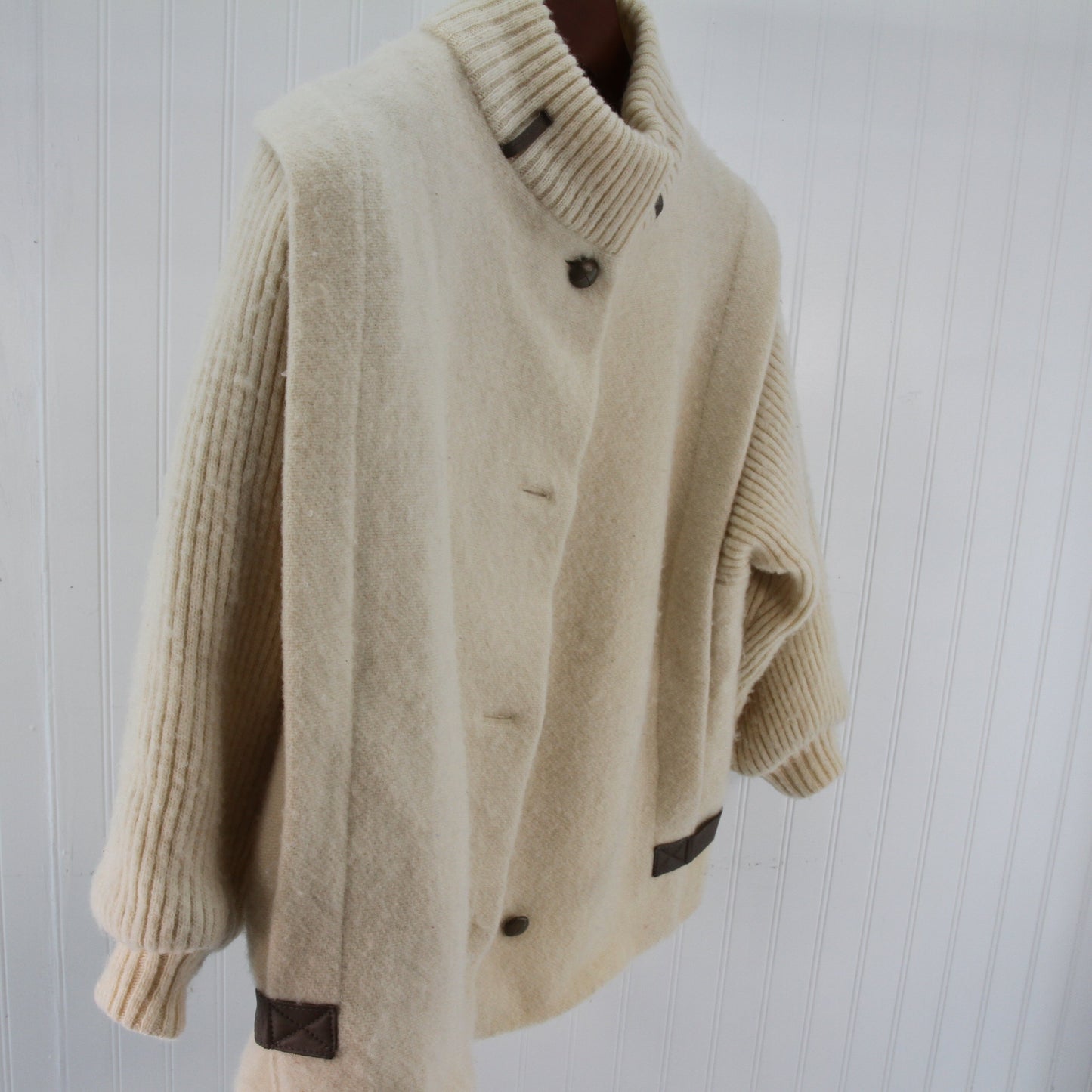 Alafoss Icewool White Cream Womens Jacket5