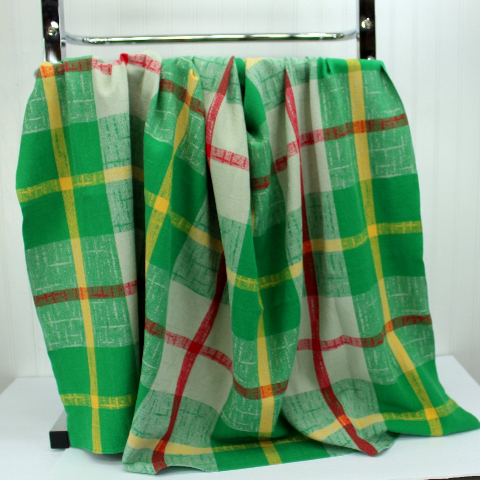 Simtex MCM Tablecloth Unusual Plaid Grey Green Red Cotton Heavy Weave