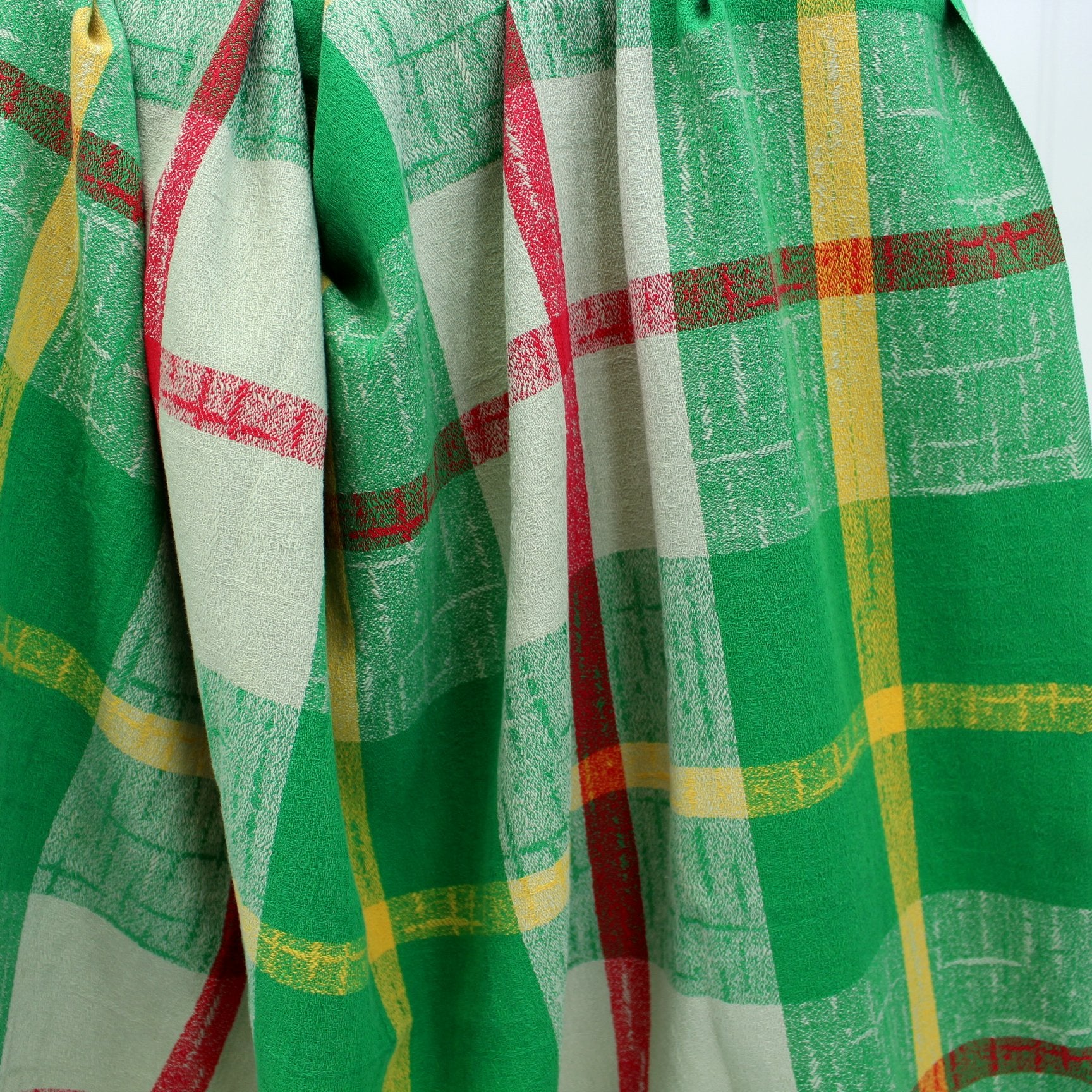 Simtex MCM Tablecloth Unusual Plaid Grey Green Red Cotton Heavy Weave close view weave