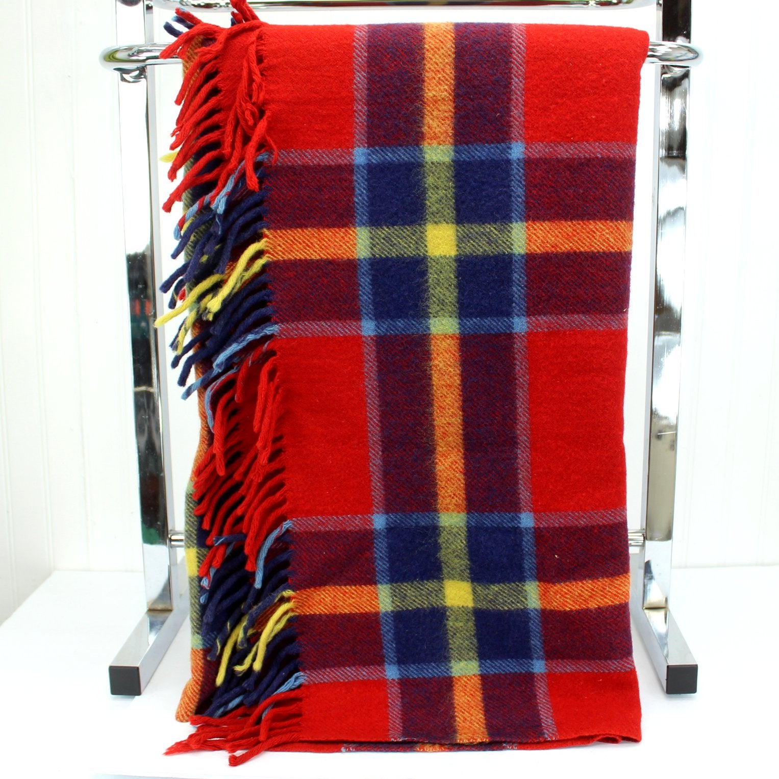 Vintage Troy Robe USA Wool Throw  Older Ribbon Label Classic Red Plaid Special great plaid