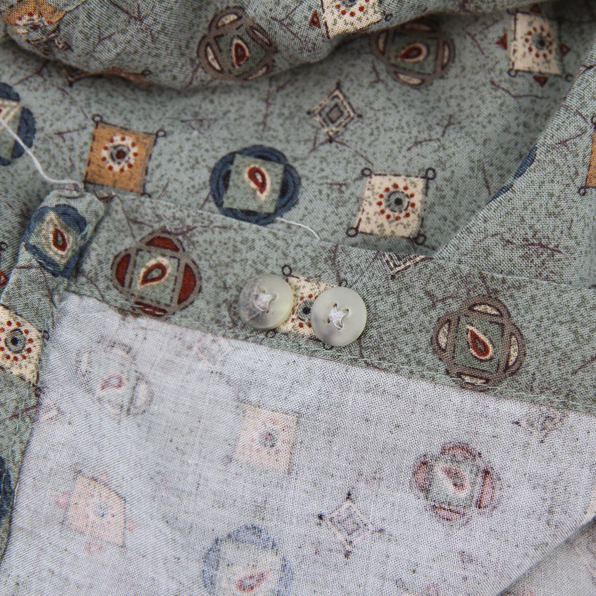 Campia Moda three Hawaiian shirts view3