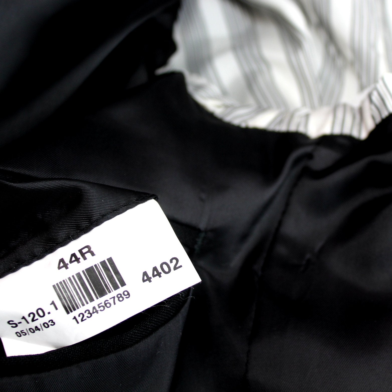 Perry Ellis Evening Suit Formal Men's Black Wool 3 Piece Satin Lapel Trim Print Vest 44R jacket tags