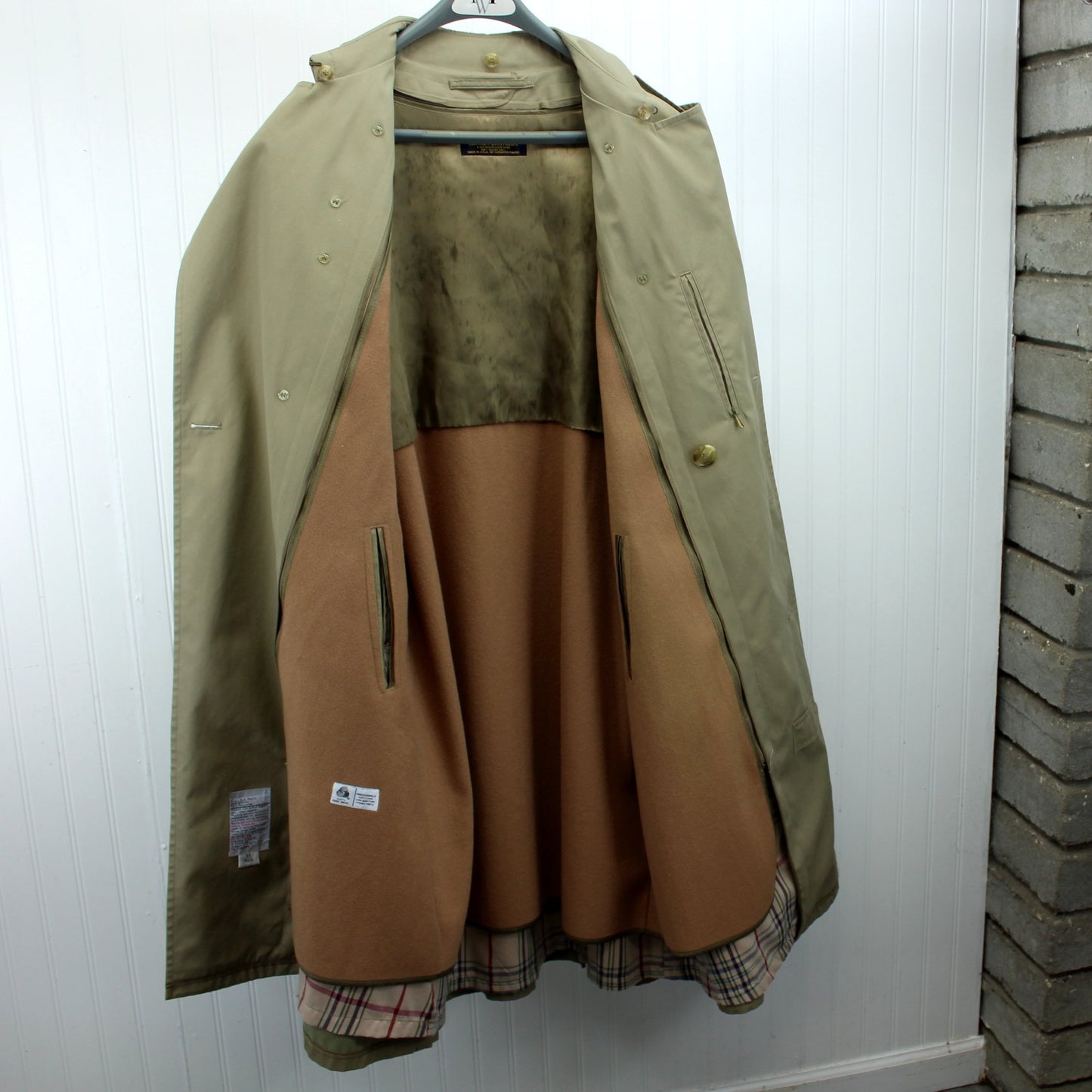 Brooks Bros Vtg Mens Trench Coat Poplin Wool Zip Lining Dupont Zepel Great Detail 38 Reg inside view all layers