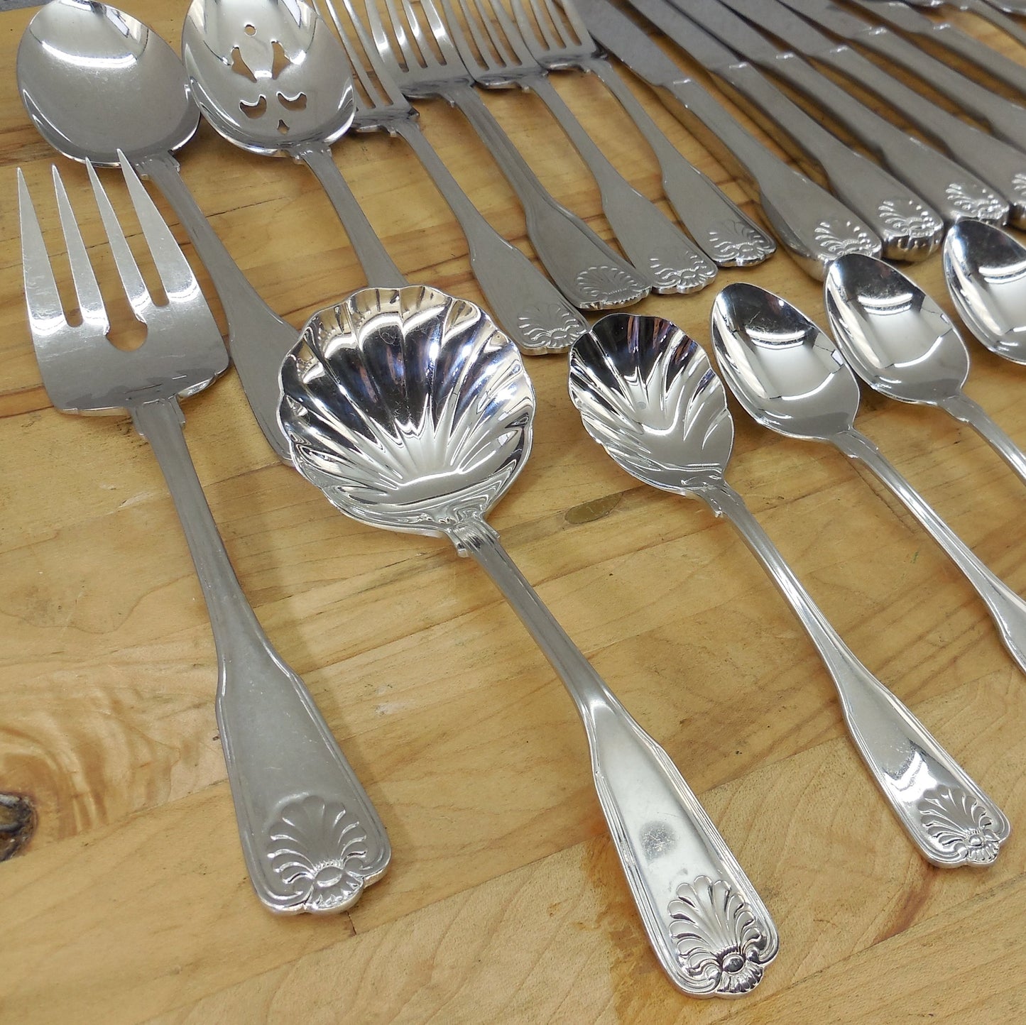 International Silver Royal Shell Stainless Flatware 24 Pieces Lot