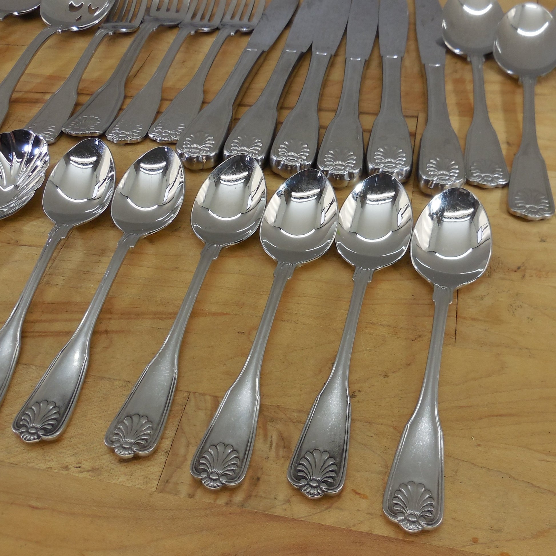 International Silver Royal Shell Stainless Flatware 24 Pieces Lot