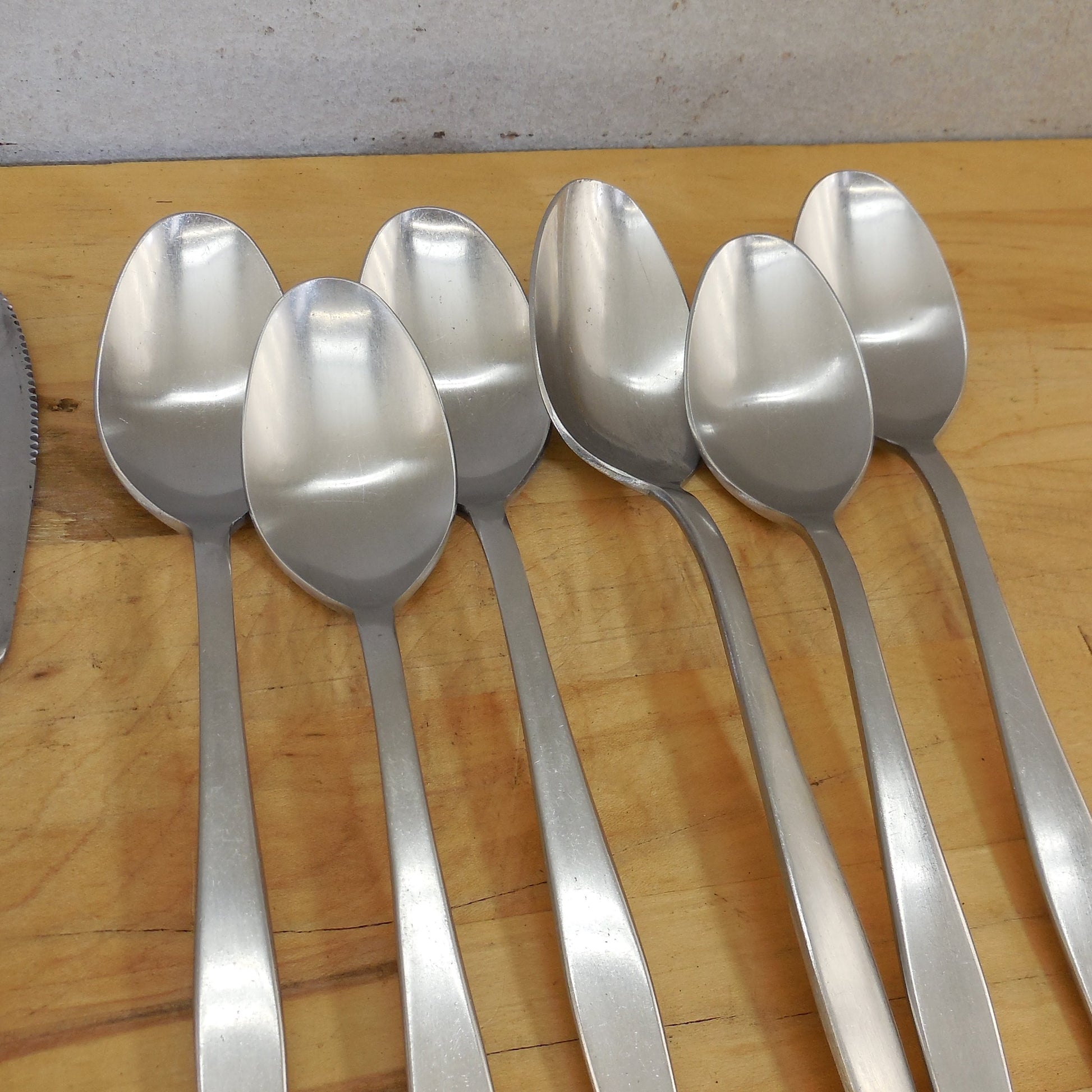 Unbranded Japan MCM Stainless Flatware Service For 6 Scan Modern place spoon