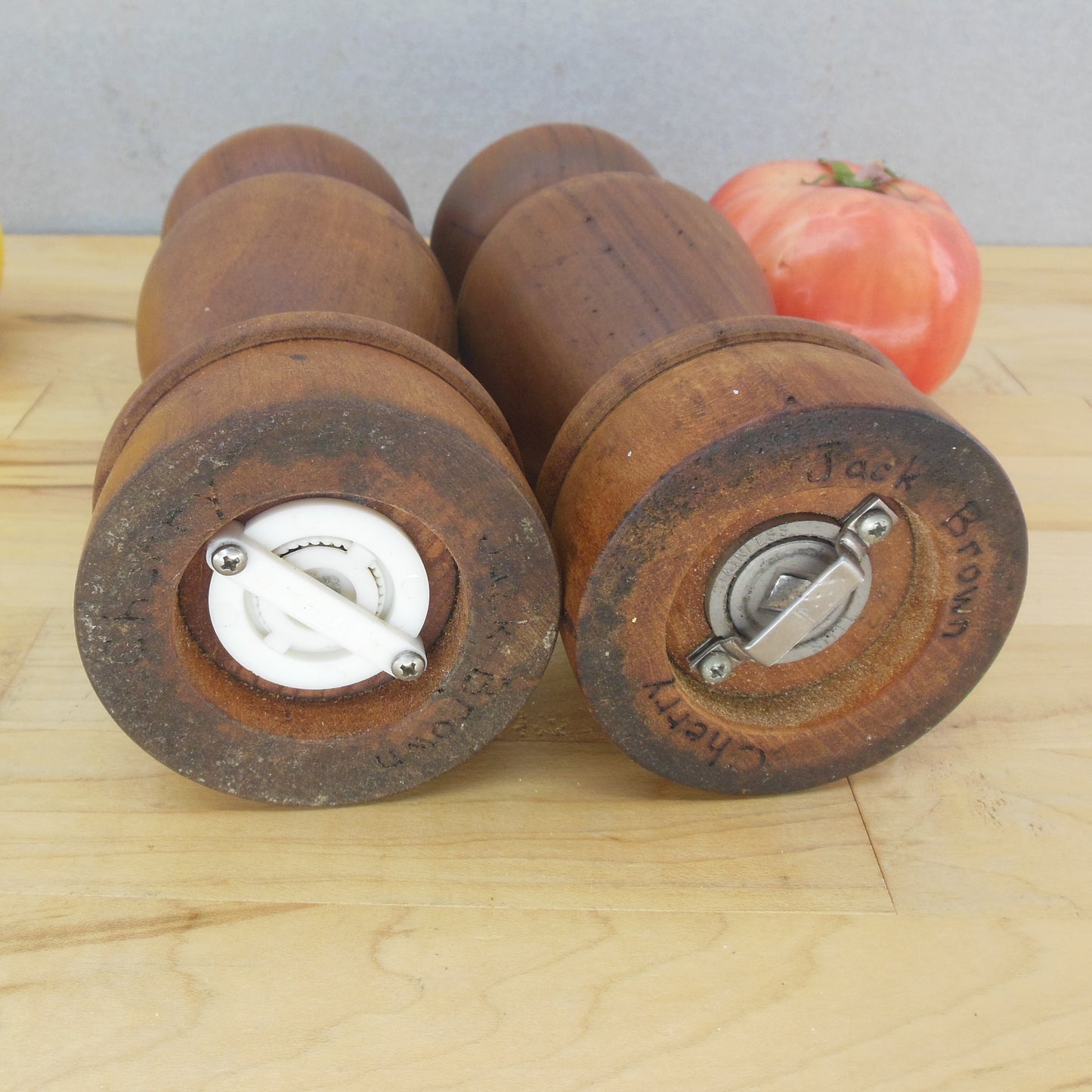 Jack Brown Pair Turned Cherry Wood Salt Pepper Mill Grinder Shakers Bottom