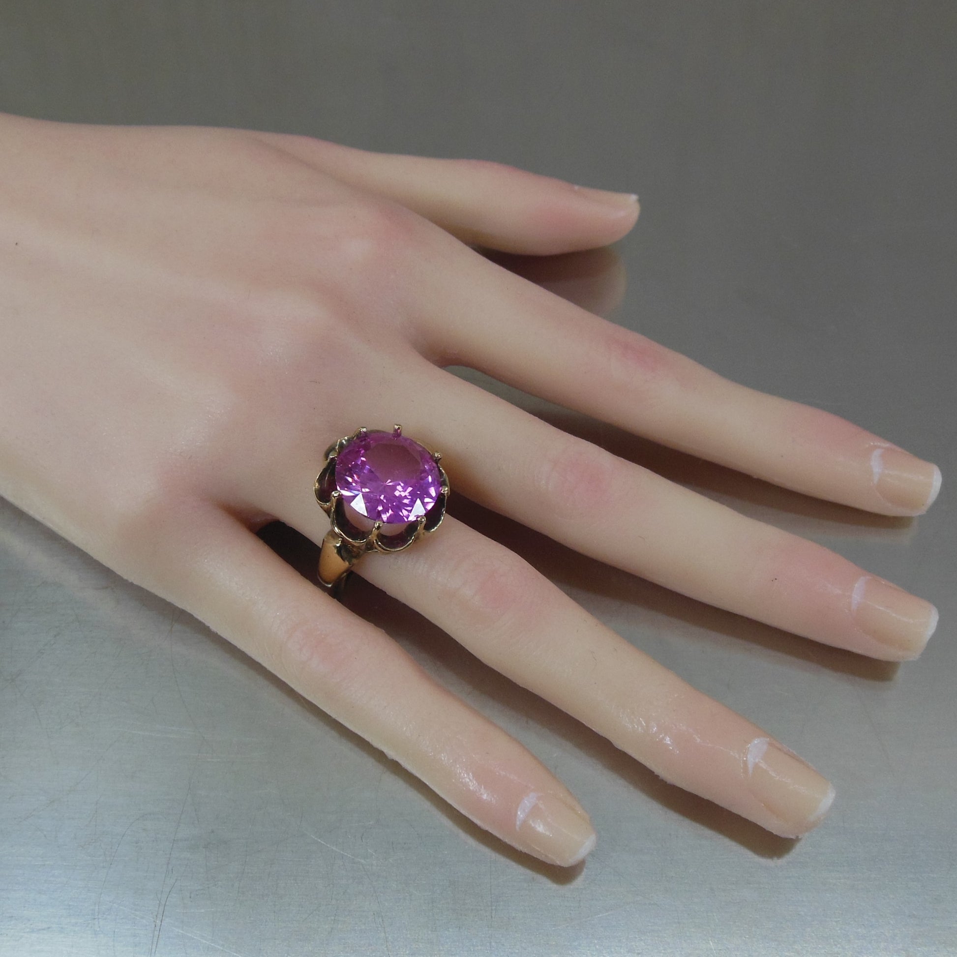 Cocktail Ring 10K Yellow Gold Faceted Round Pink Lab Sapphire Size 8 vintage