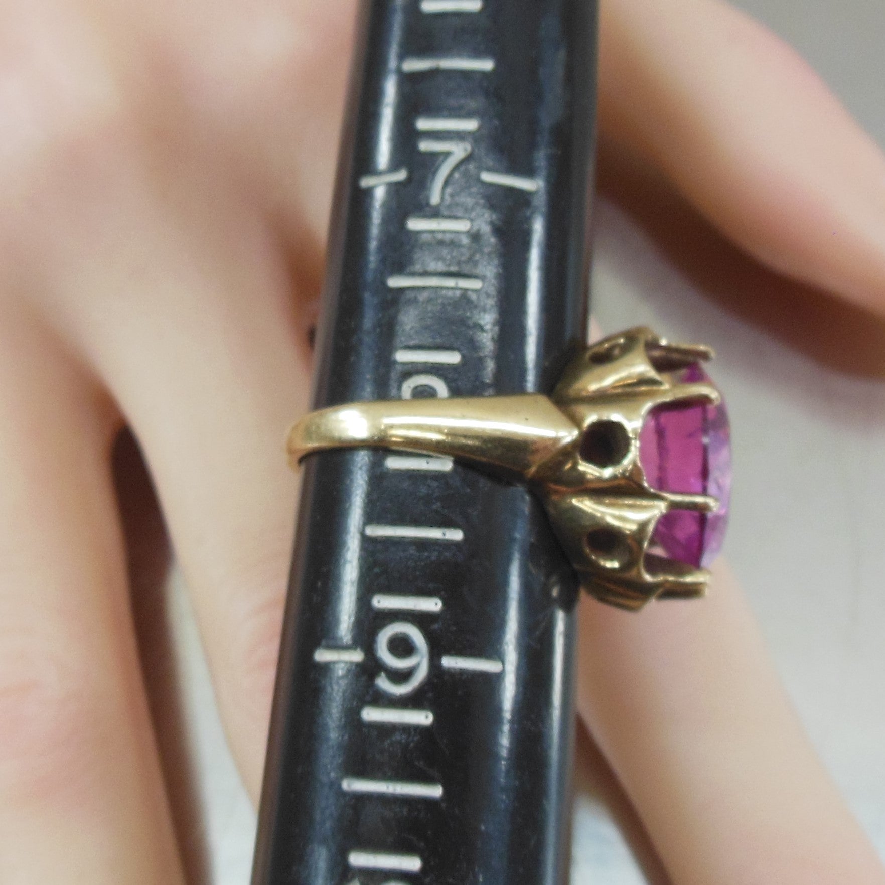 Cocktail Ring 10K Yellow Gold Faceted Round Pink Lab Sapphire Size 8 old