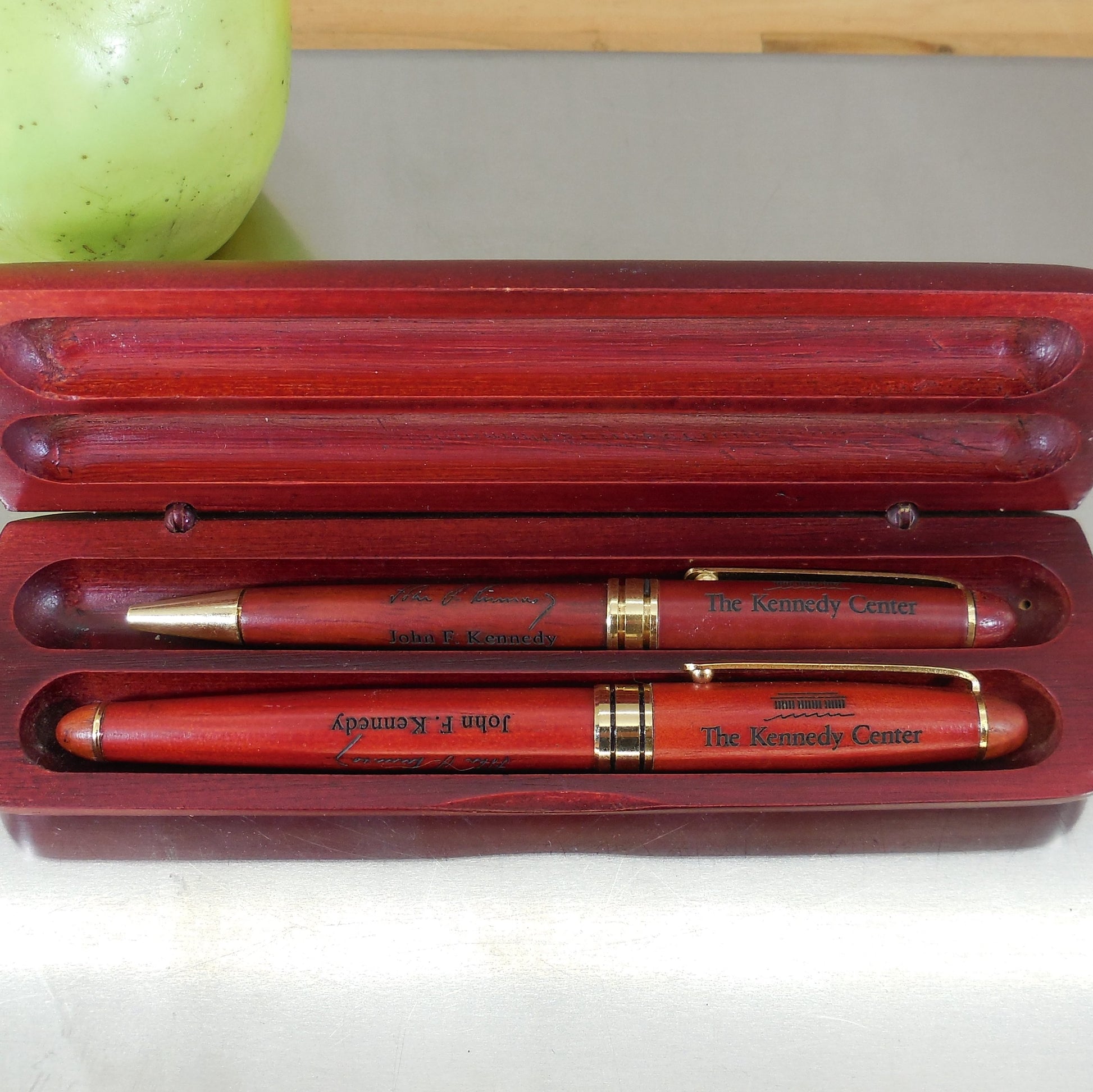 The Kennedy Center Wood Ballpoint Pen Cased Set JFK Signature