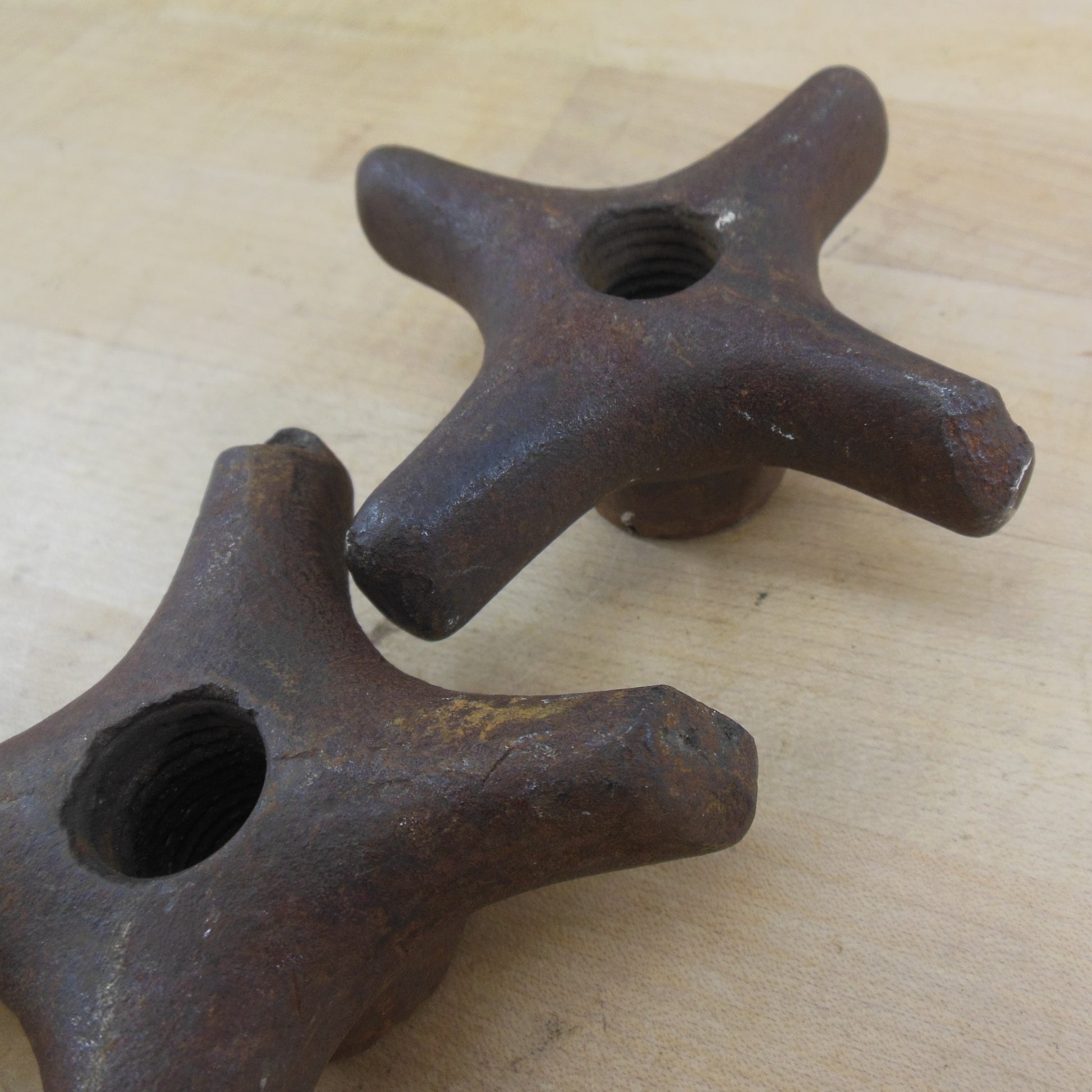 Old 4 Set Cast Iron Star Hand Knobs Nuts 1/2" Thread Through Hole 3.5" used