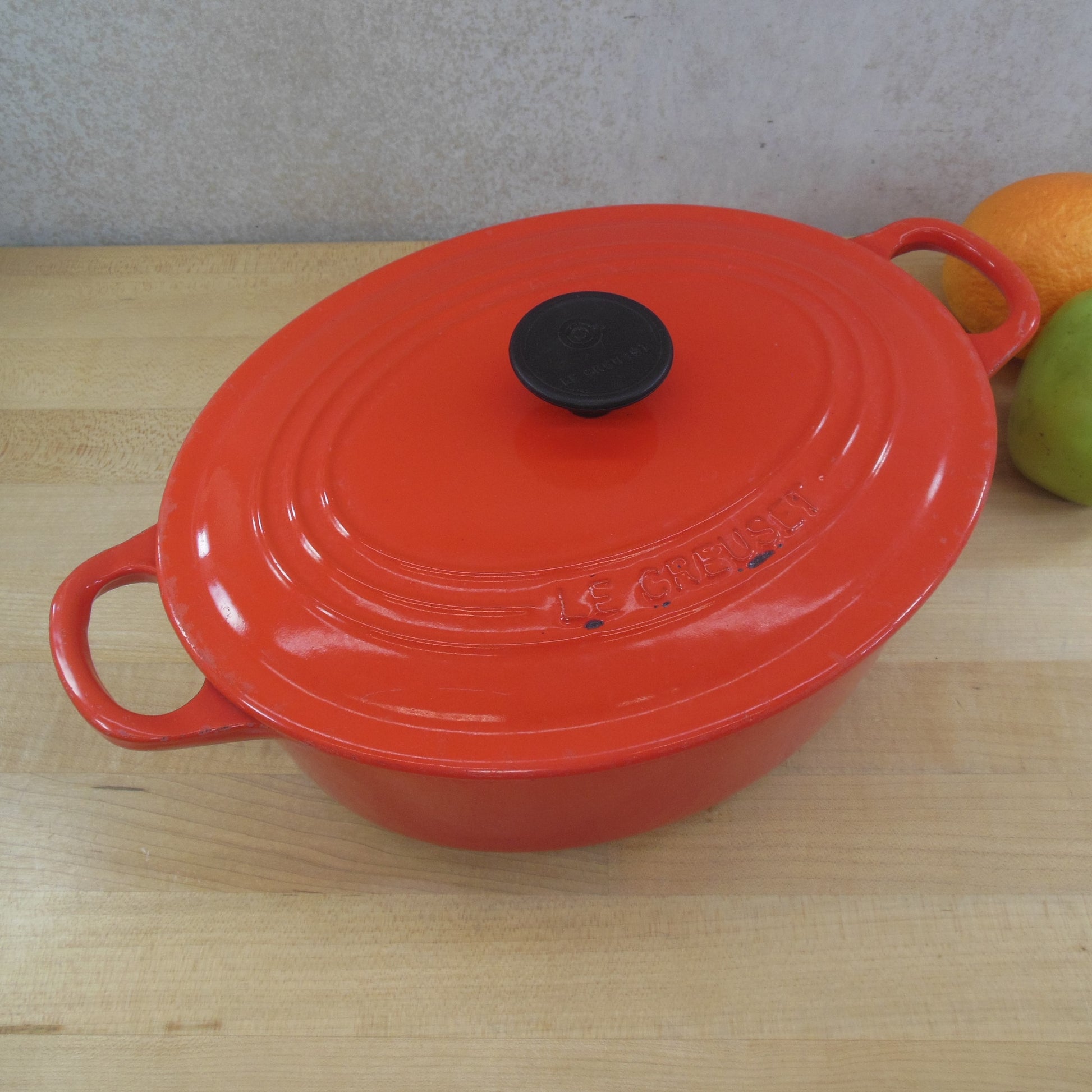 Le Creuset France Red Enamel Cast Iron #25 Oval Dutch Oven Cocotte – Olde  Kitchen & Home