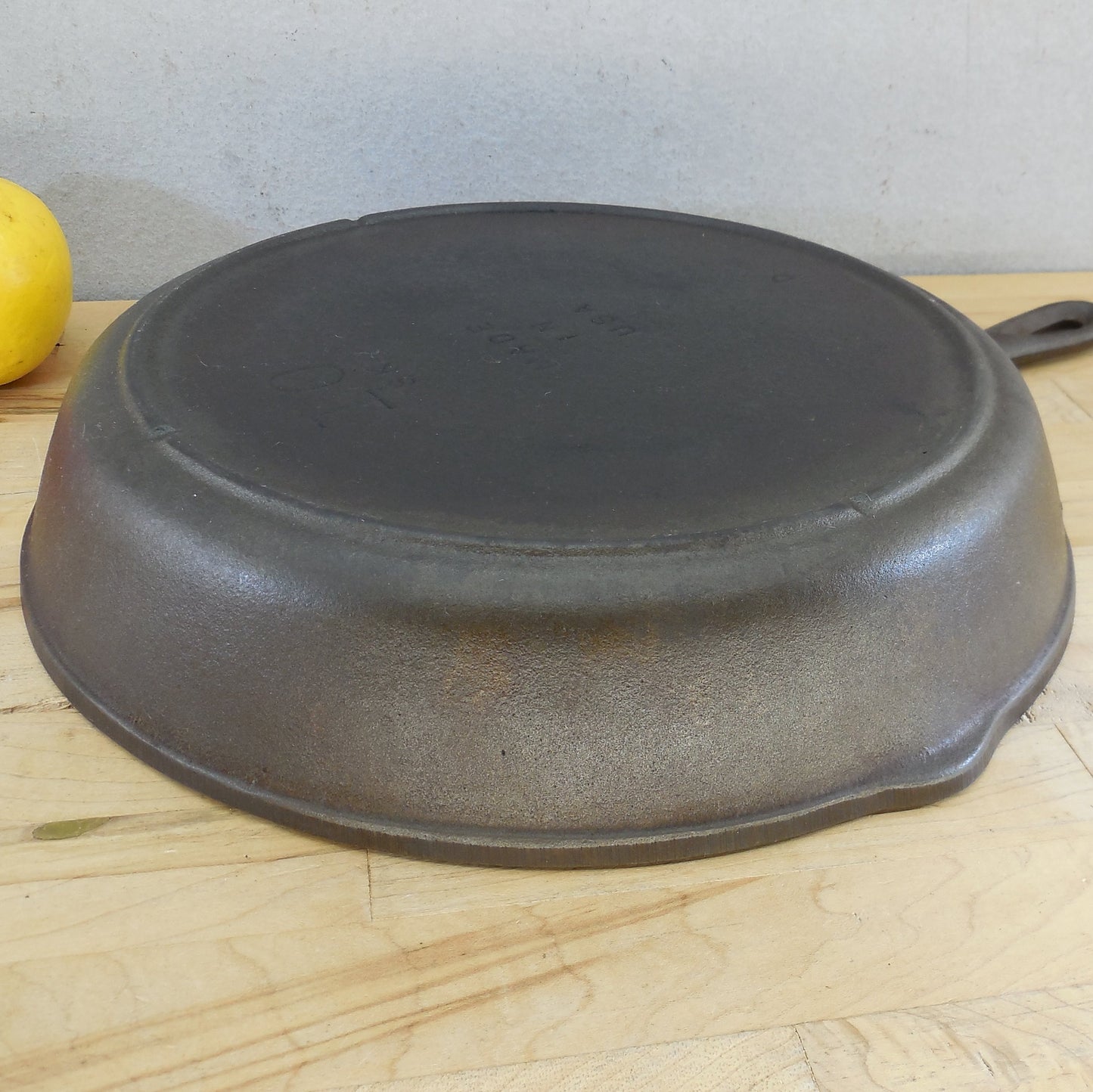 Lodge USA 3 Notch Heat Ring Cast Iron #10 Skillet 12" 10SK Used