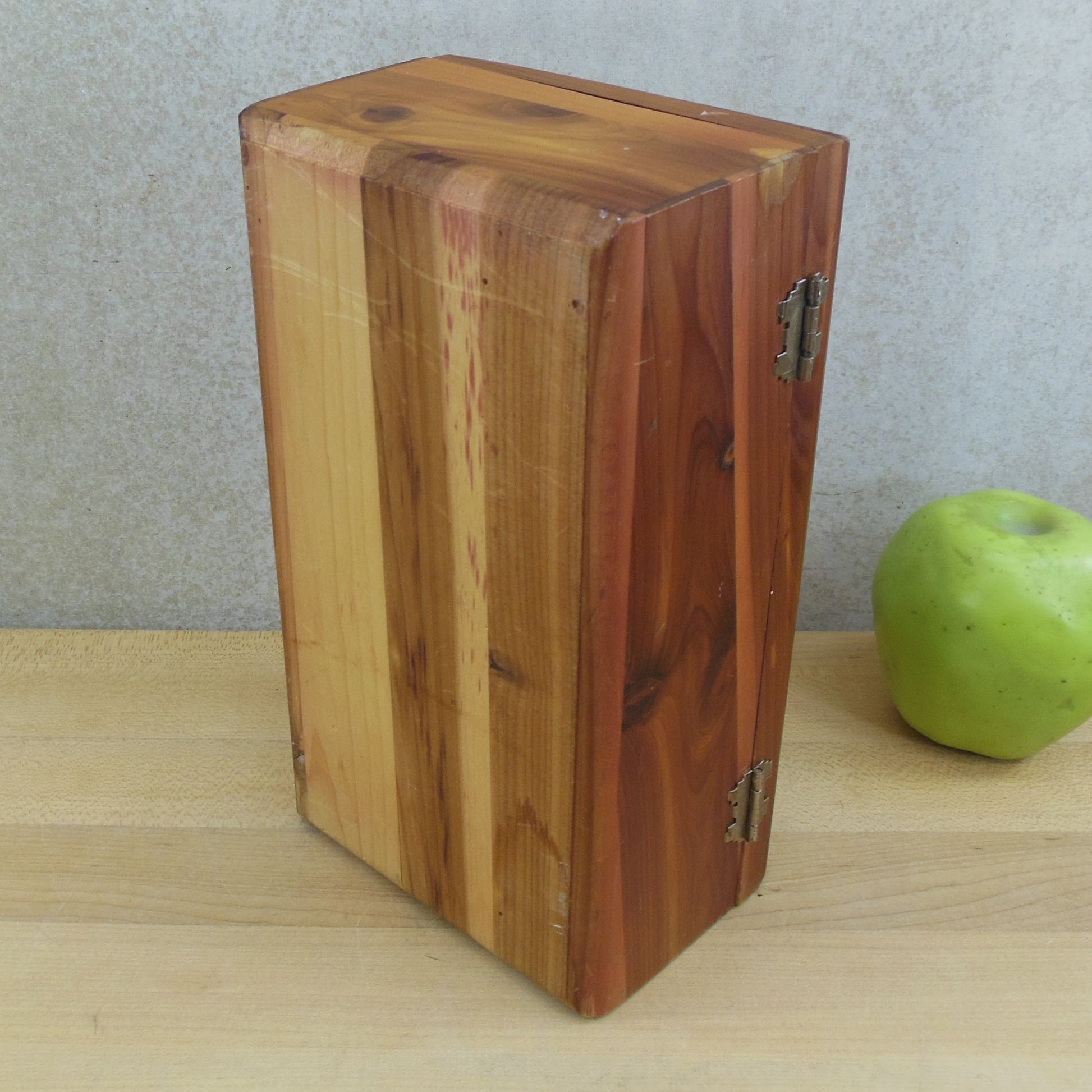 Lane Miniature Cedar Chest Box - Consumer Co-Op Eau Claire WI used