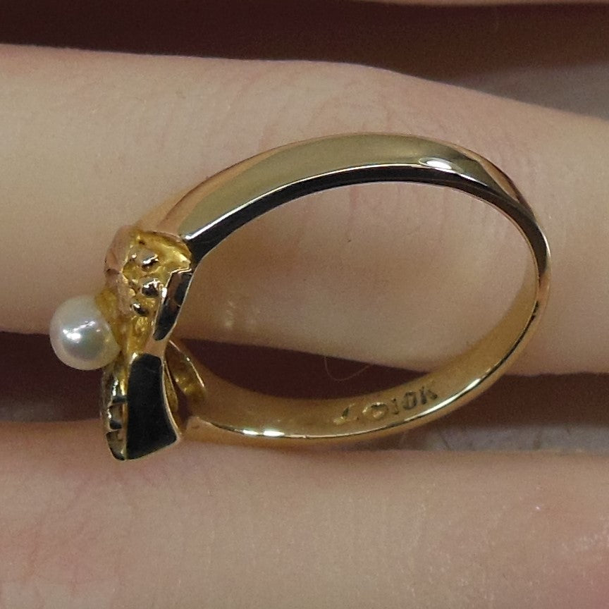 Landstroms Black Hills 10K Tri-Gold Ring Pearl Leaves Size 7-3/8 maker mark