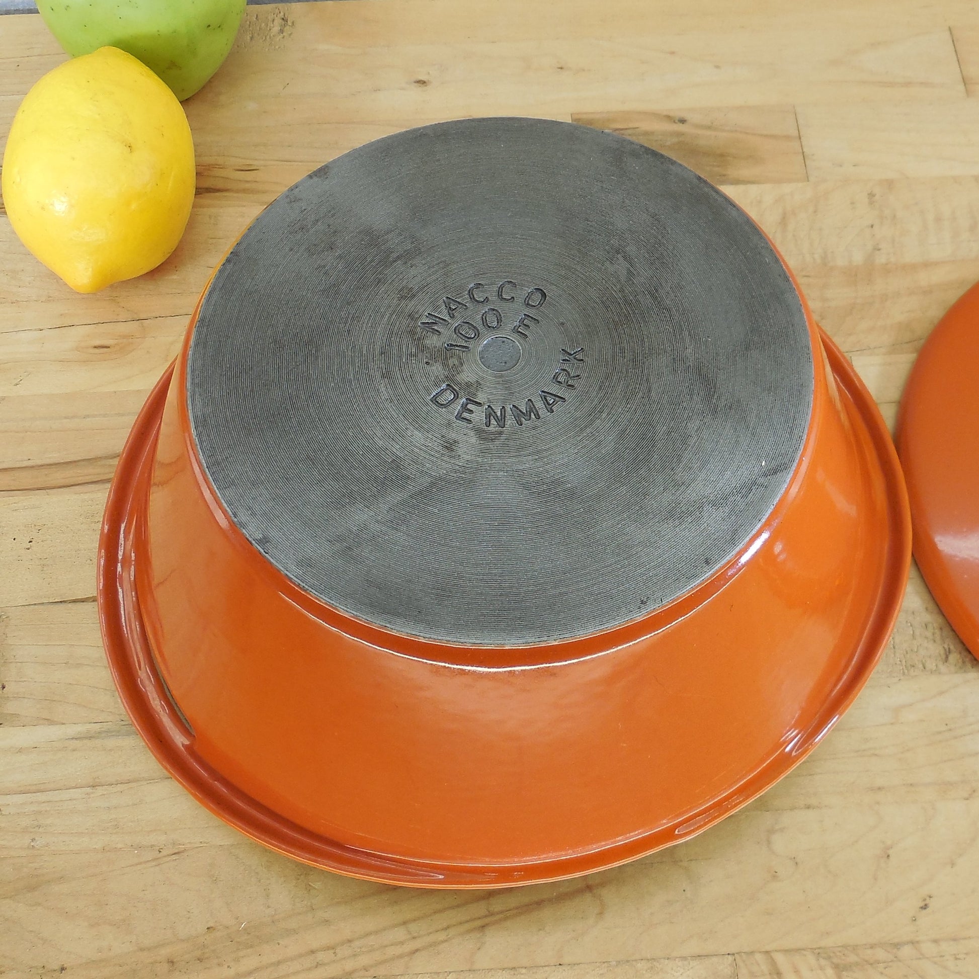 Nacco (Copco) Denmark Michael Lax 3 Quart Dutch Oven Orange 100E