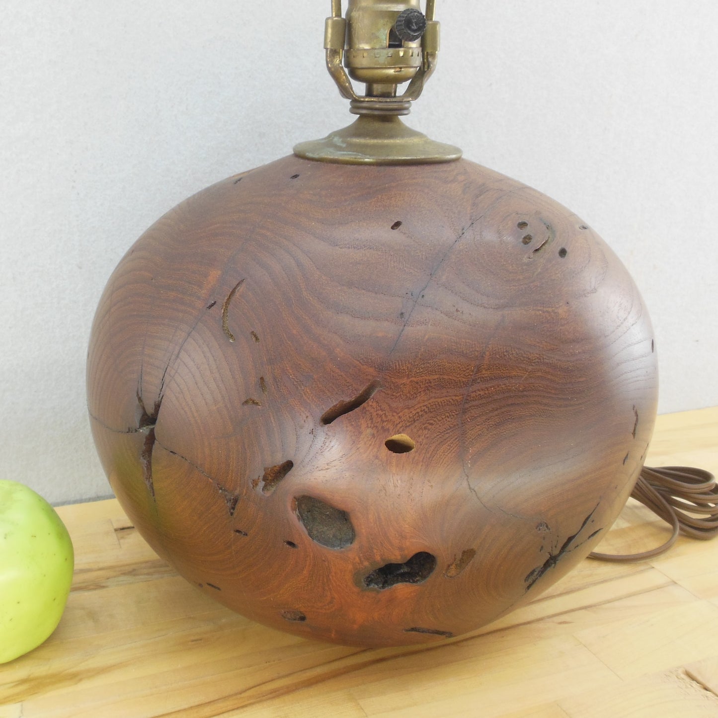 Vtg. Turned Wood Orb Ball Table Lamp Burl Mesquite Walnut Worm Hole Pecky 
